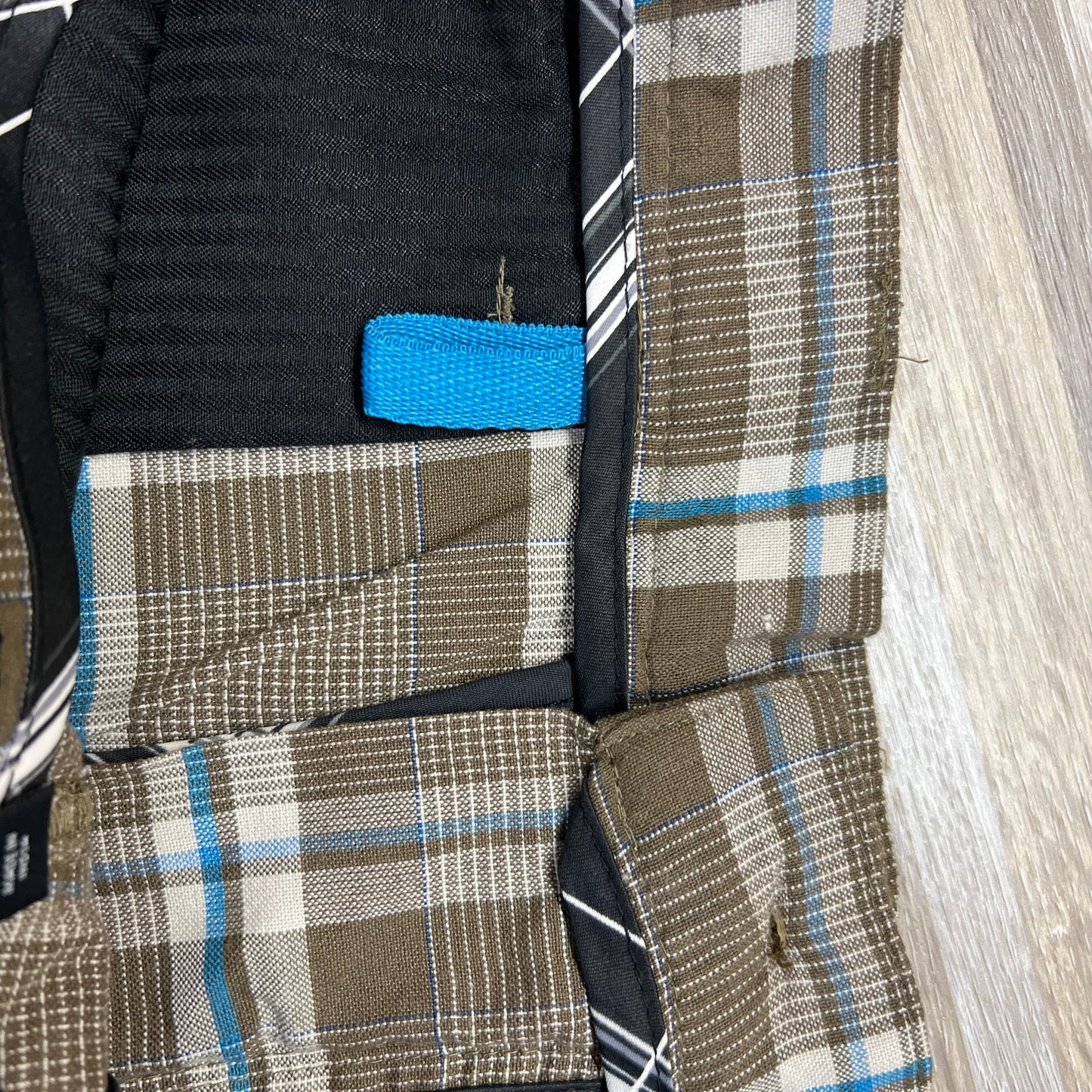 Hurley Men’s Board shorts Brown Plaid Size 34 - A081