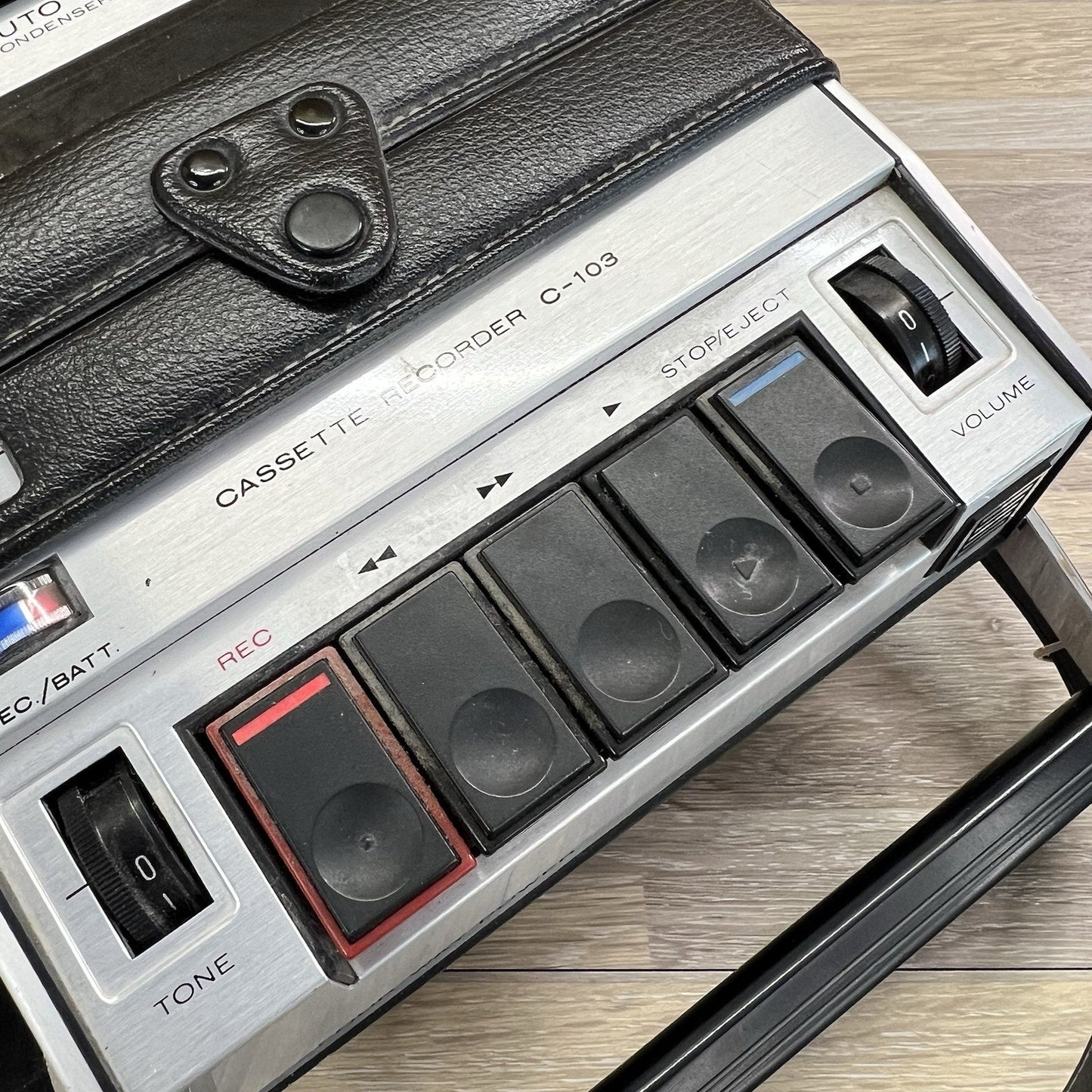 Superscope Vintage Cassette Player and Recorder C-103 with Case - JN263