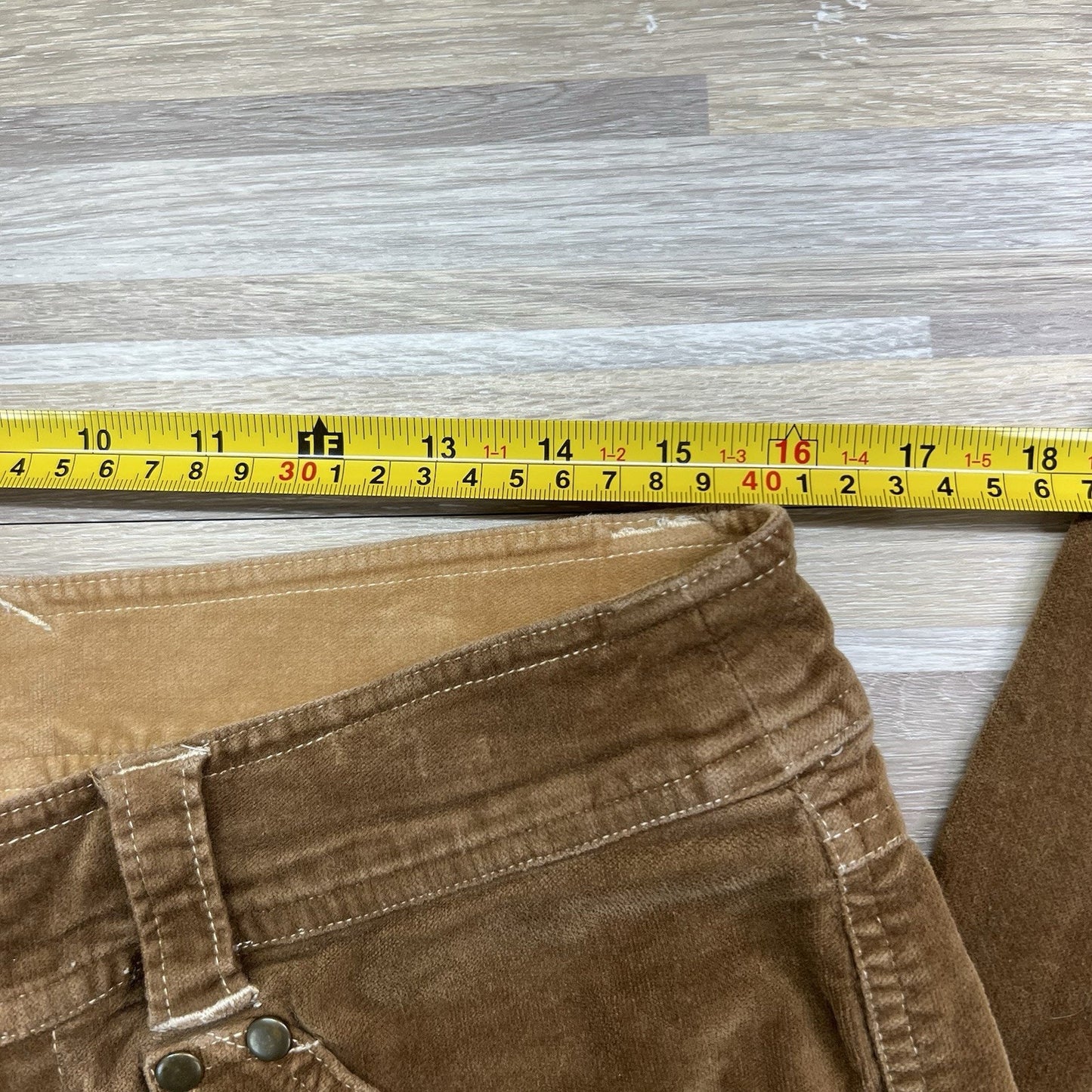 VTG Kuhl Pants Velvet Brown Women’s Size 6 - JN292