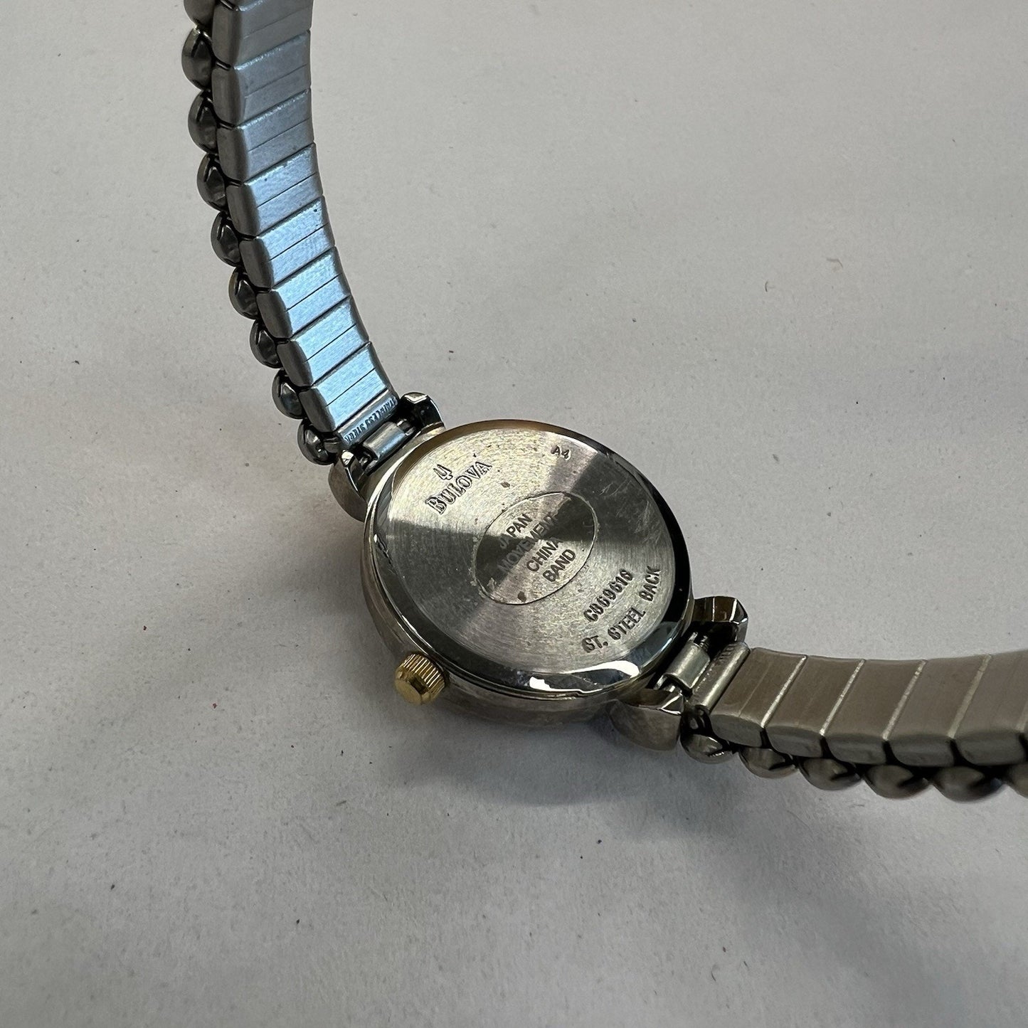 Vintage Caraville By Bulova Women’s Watch Heard Shaped Band UNTESTED - M190