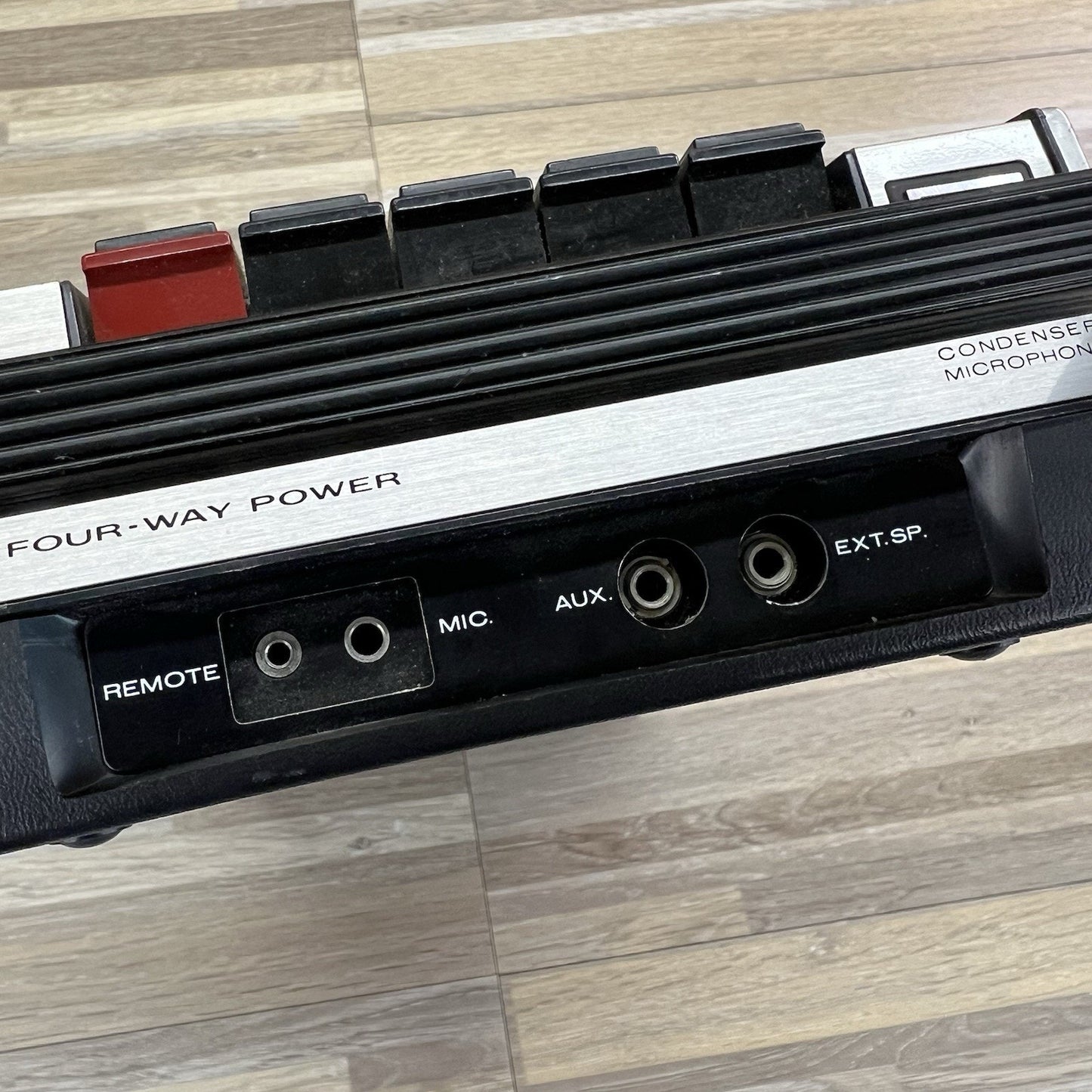 Superscope Vintage Cassette Player and Recorder C-103 with Case - JN263