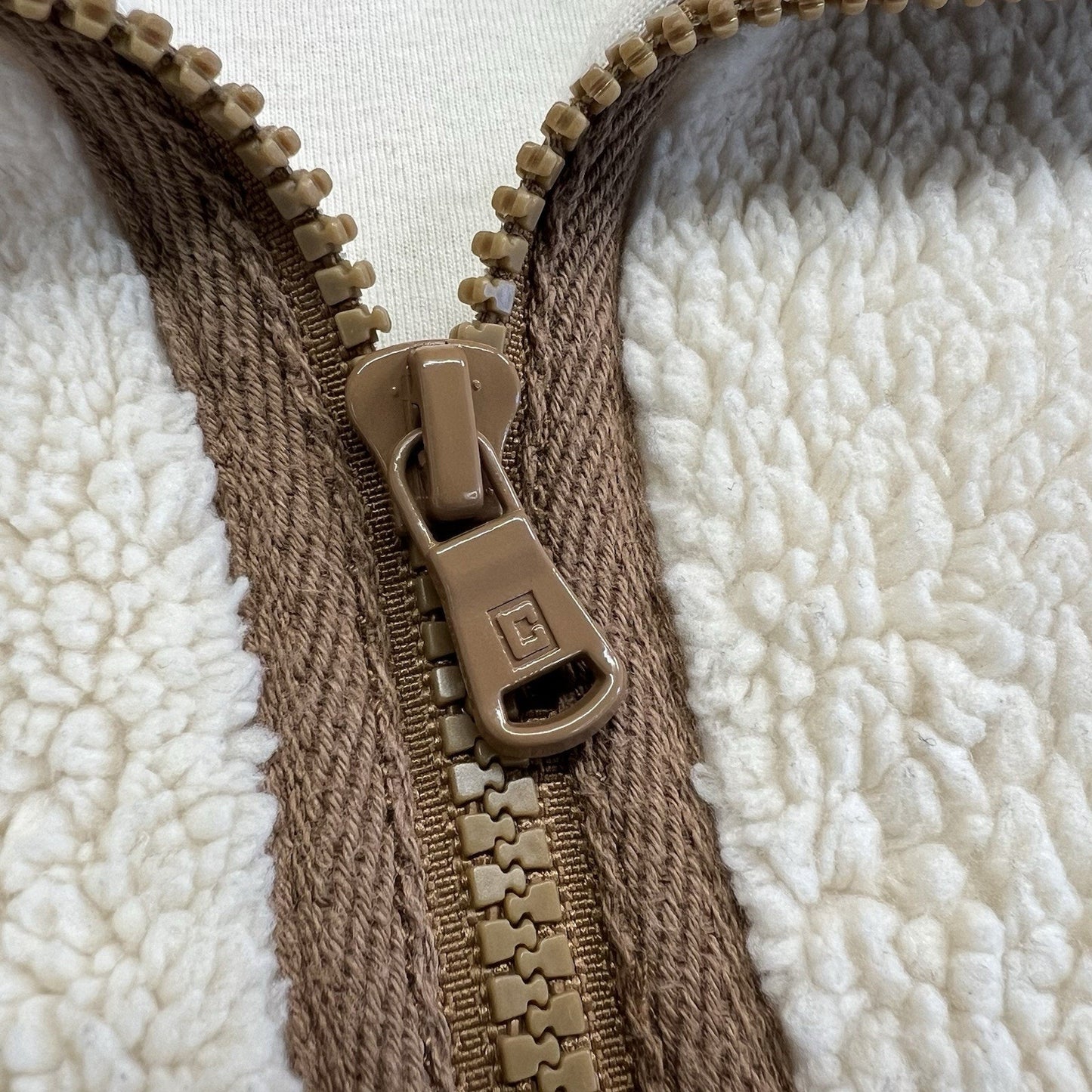 Chaps Women’s Sherpa Fleece Vest Beige Size Large - JN316