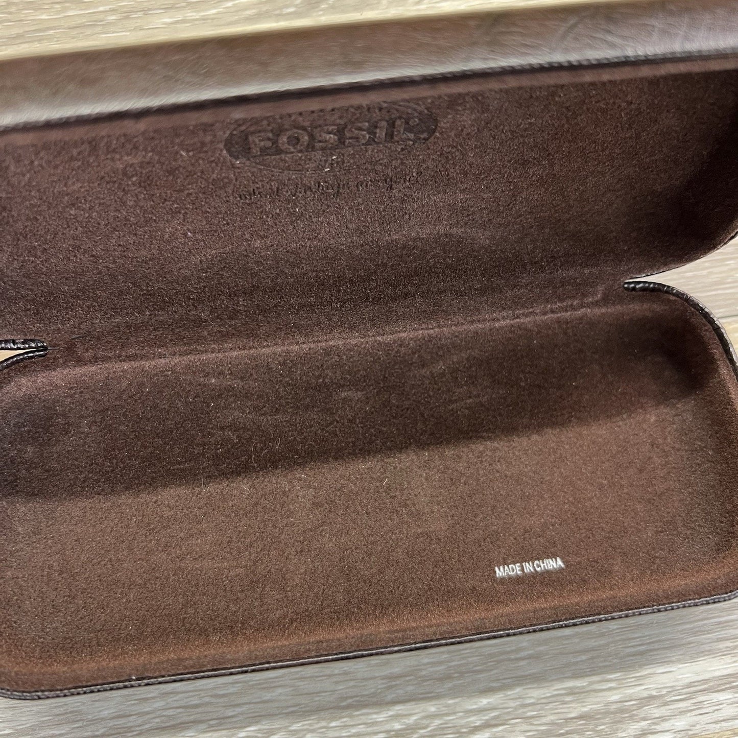 Fossil Sunglasses Case Brown Clamshell Hard Case Eyeglasses - JL490