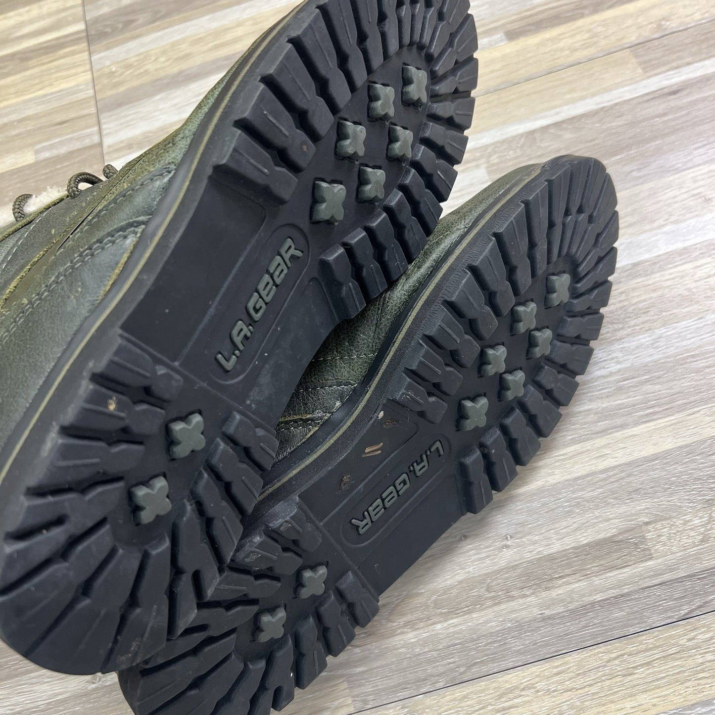 VTG 1991 LA Gear 43440LV Green Shoes Size 10 Boots Fur Lined - 12S575