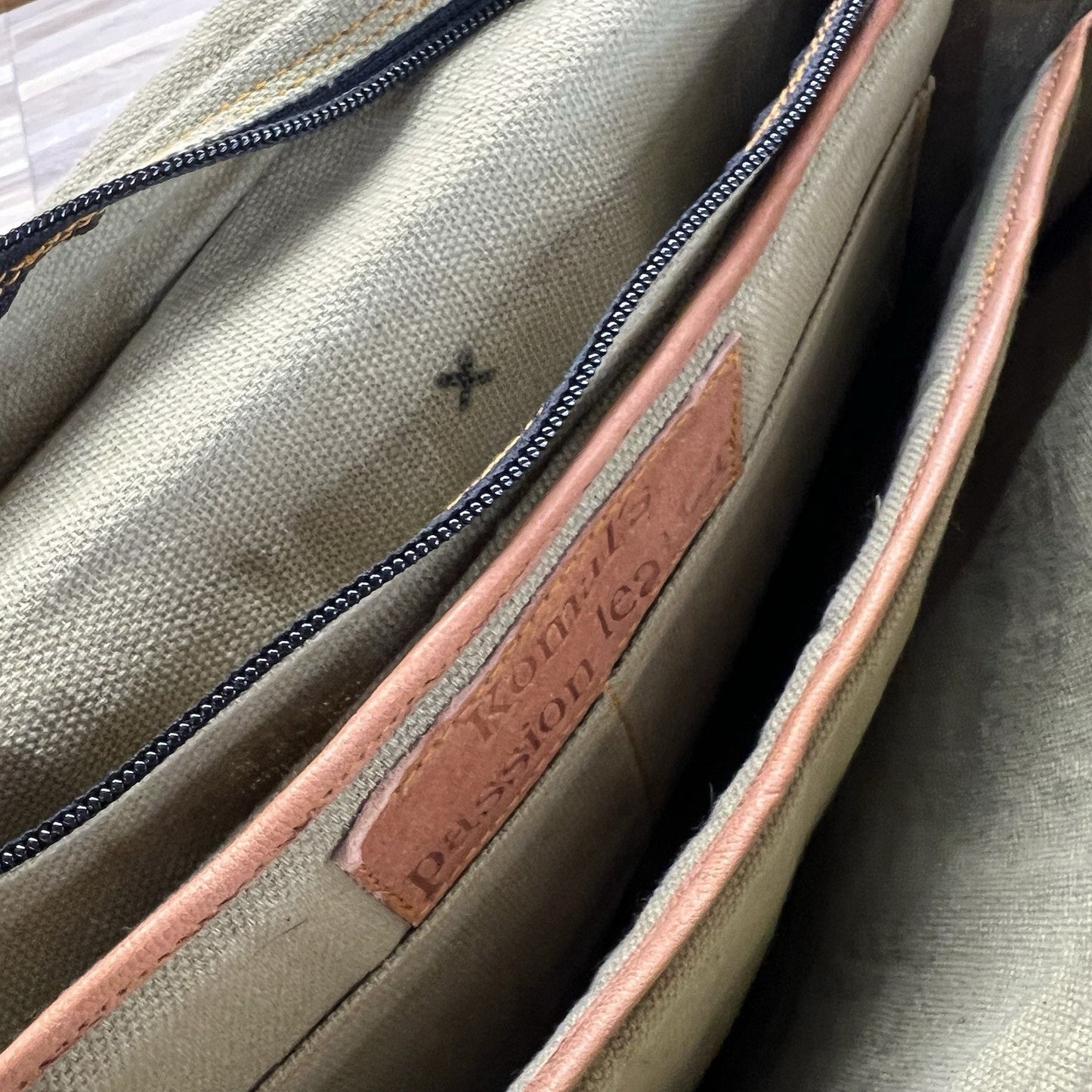 Komal's Passion Leather Messenger Bag Buckle Closure Vintage Brown - JL403