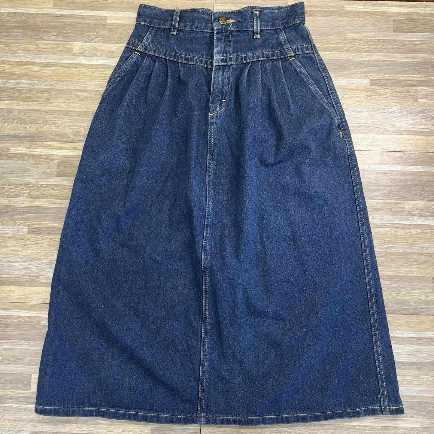 VTG Lee’s Long Denim Skirt Vintage Women’s High Waisted Size 26 - JL368