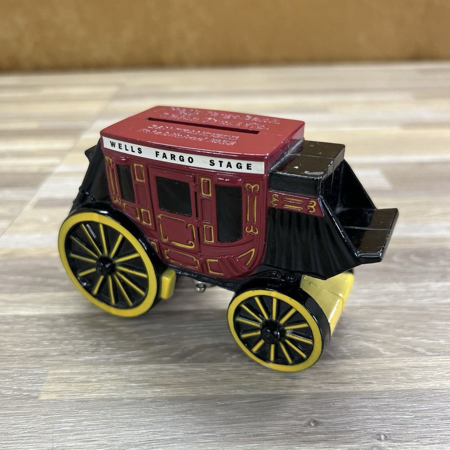 VTG Wells Fargo Stage Coach Bank With Key 1998 Vintage Collectible - AG548