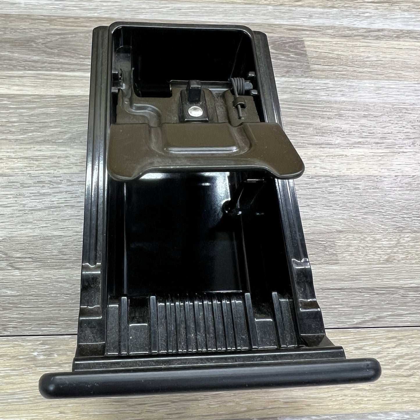00-06 Subaru Legacy Outback Baja dash console ashtray insert 66160-AE000 - JL497