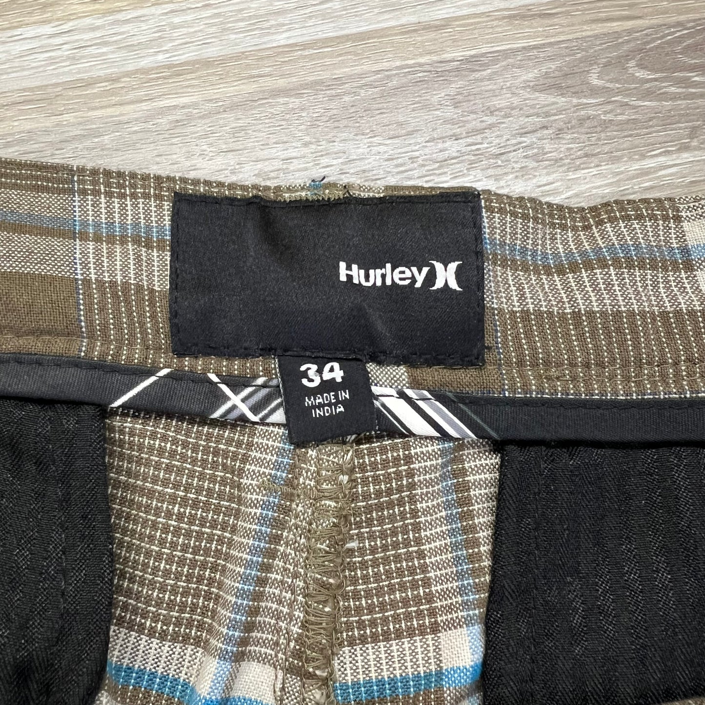Hurley Men’s Board shorts Brown Plaid Size 34 - A081