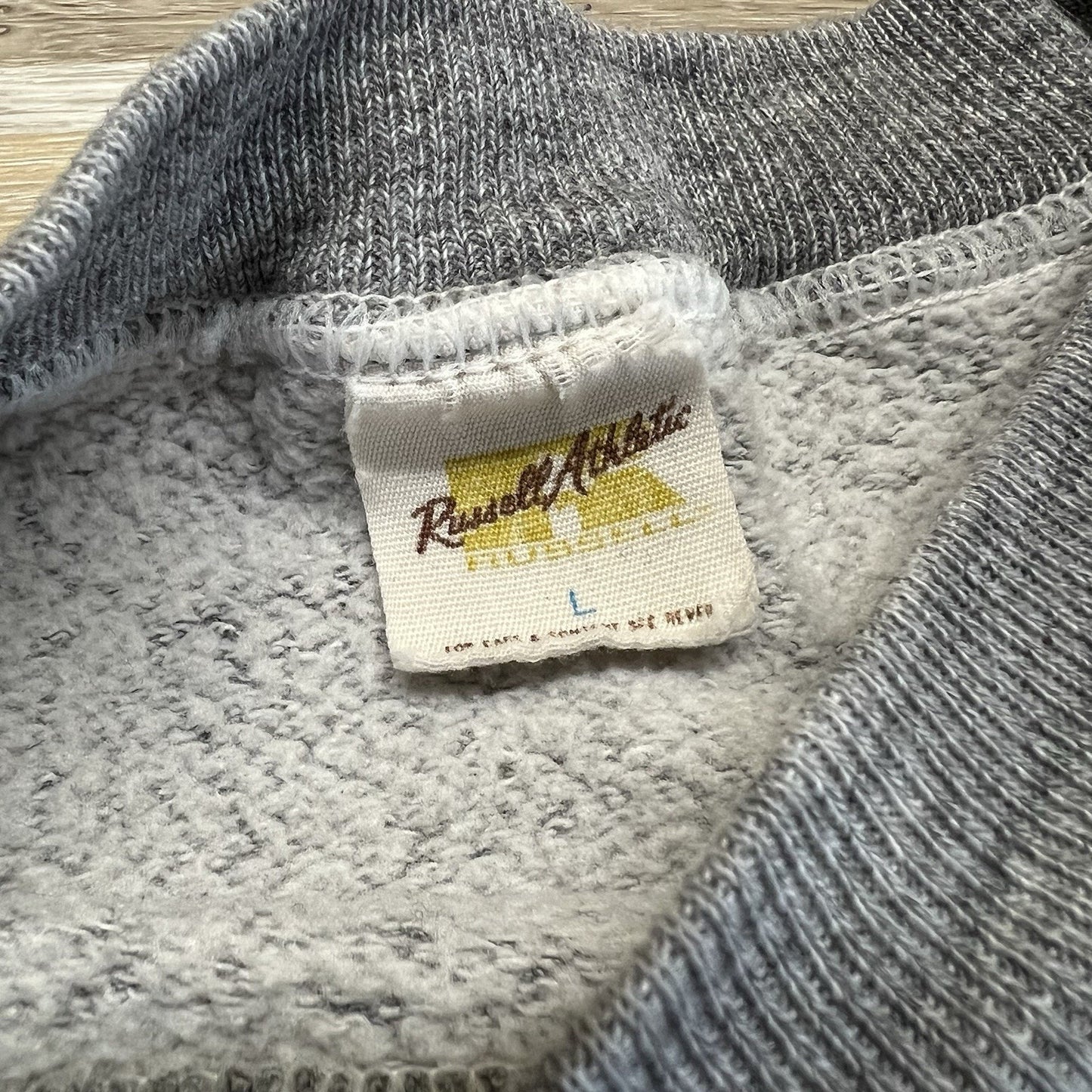 Vintage Loyola University Soft Grey Sweatshirt Size L - M228