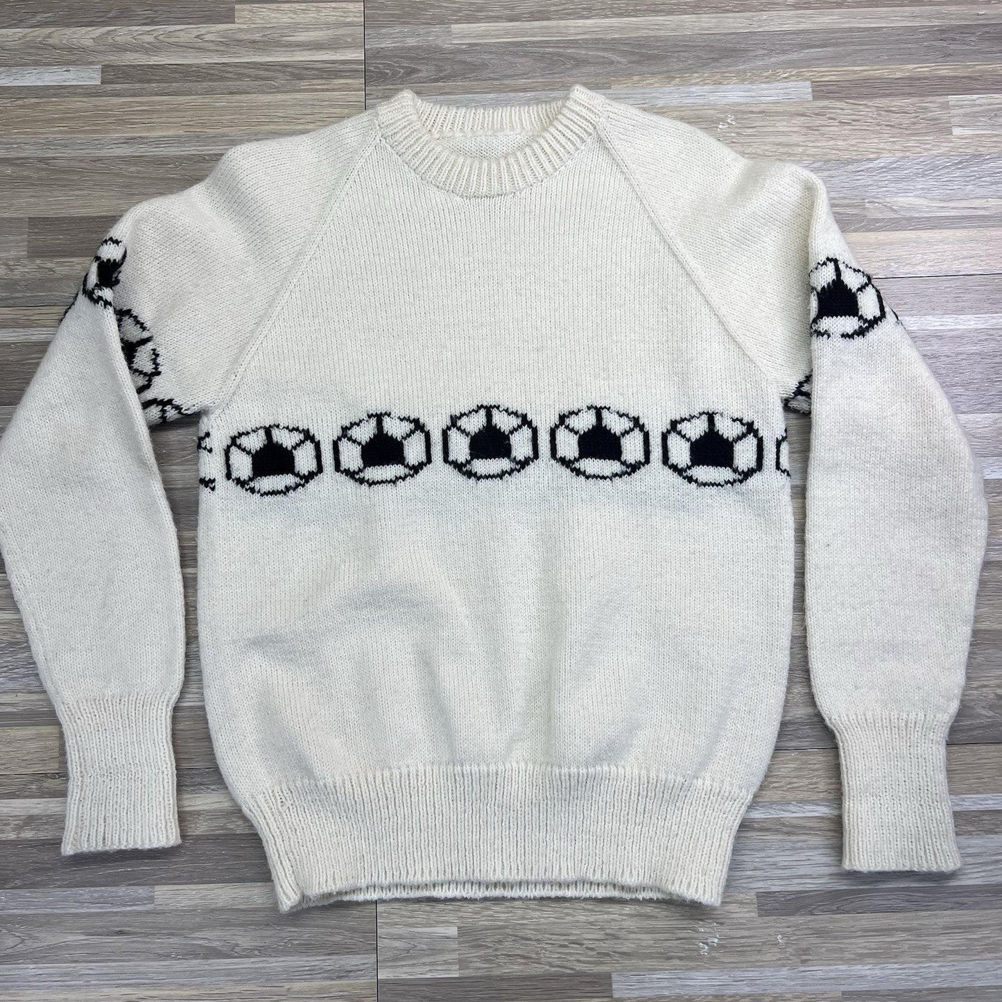 VTG Handmade Kids Soccer Ball Sweater 5T-6T Made In USA - 4S573