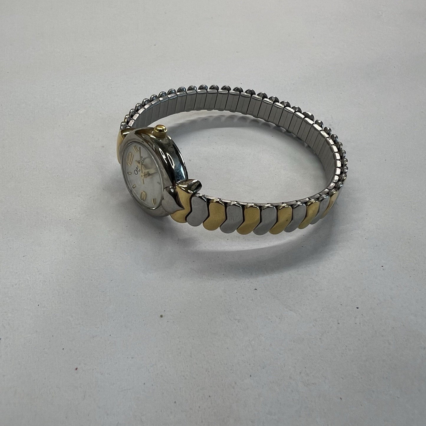 Vintage Caraville By Bulova Women’s Watch Heard Shaped Band UNTESTED - M190