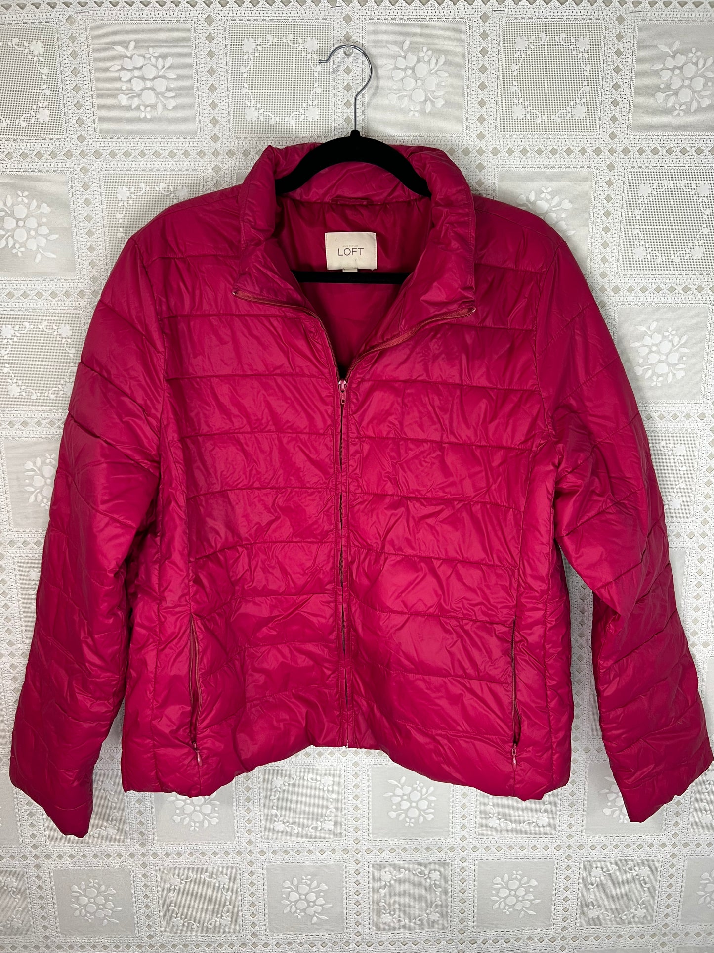 Ann Taylor LOFT pink puffer jacket size XL super soft