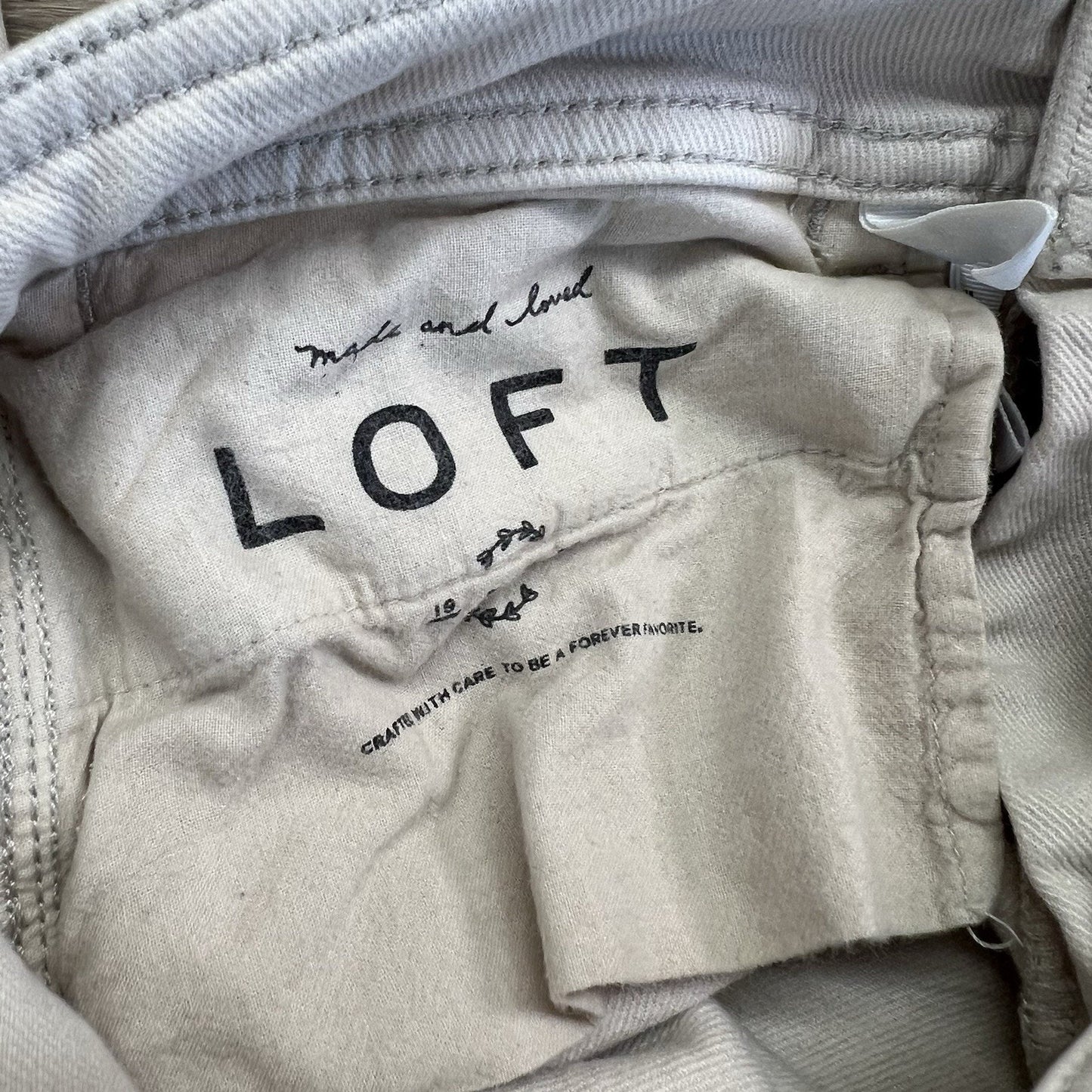 Made And Loved LOFT High Waist Slim Wide Leg Beige Pants Size 6/28 - JN333
