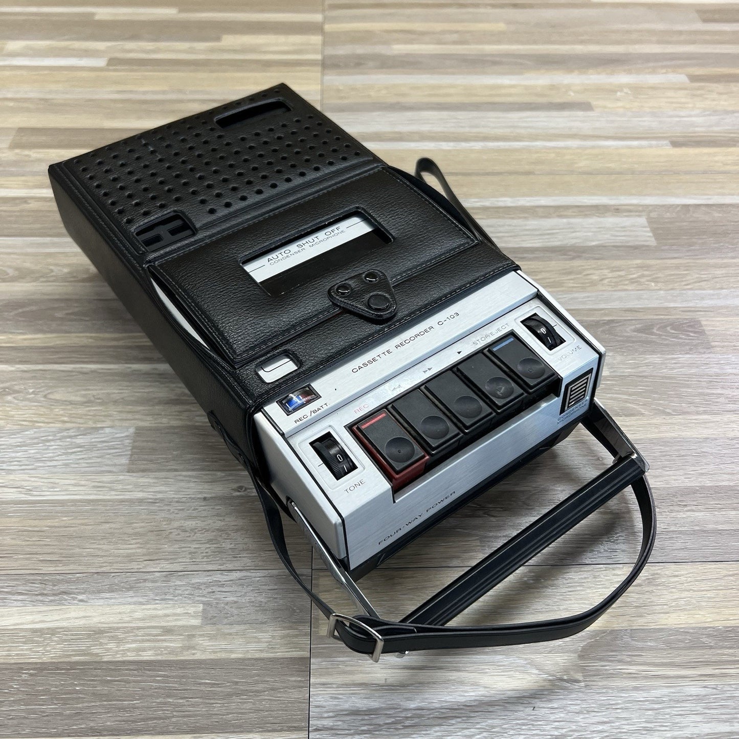 Superscope Vintage Cassette Player and Recorder C-103 with Case - JN263