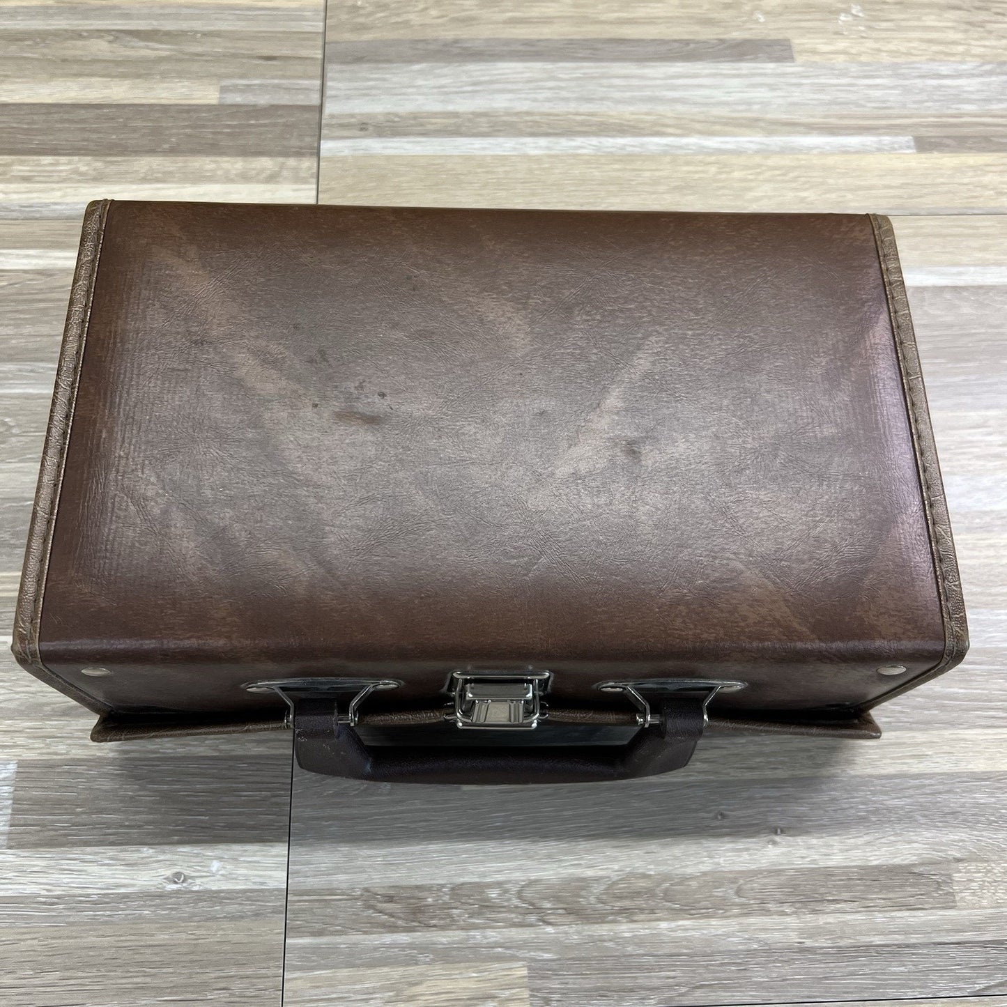 Vintage 12 Tape Cassette Tape Carrying Case - JL479