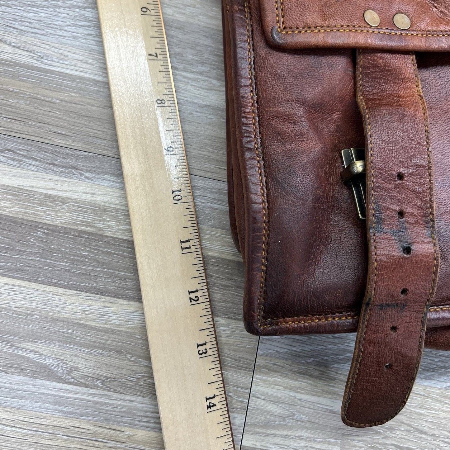 Komal's Passion Leather Messenger Bag Buckle Closure Vintage Brown - JL403