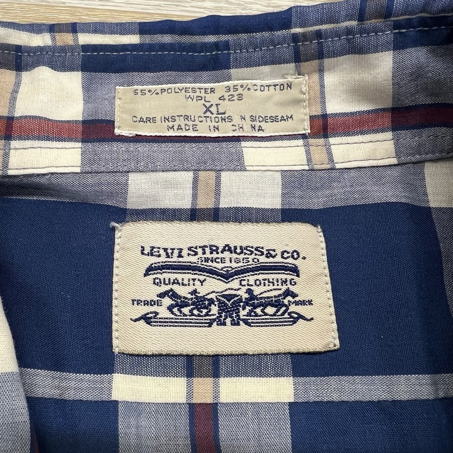 Vintage Levi’s Plaid Button Down Short Sleeve Shirt Size XL - M199