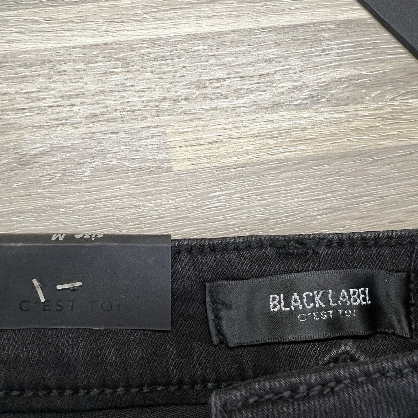 Black Label C’est Toi Girls Destroyed Shorts NWT Size S - A107/108
