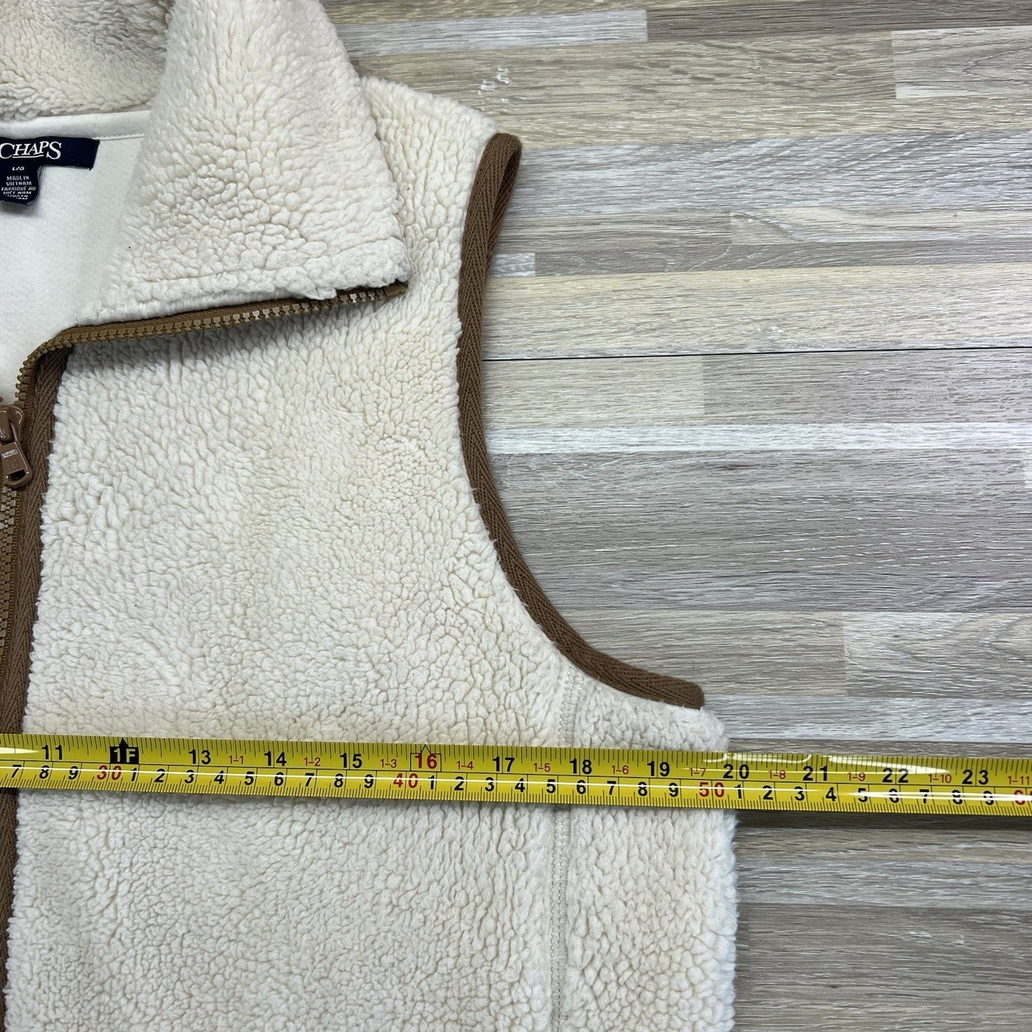 Chaps Women’s Sherpa Fleece Vest Beige Size Large - JN316