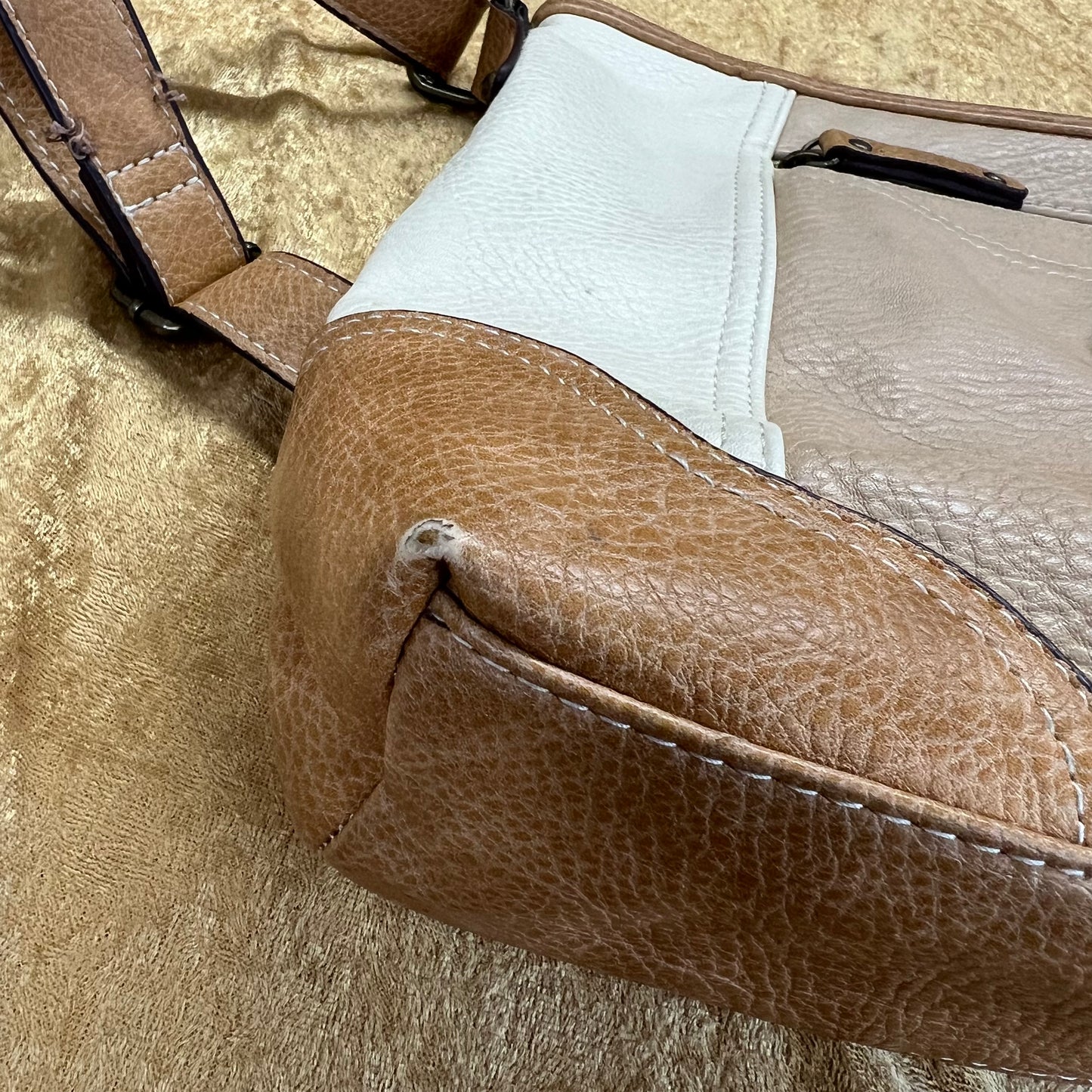 b.ø.c Born Concept vegan purse