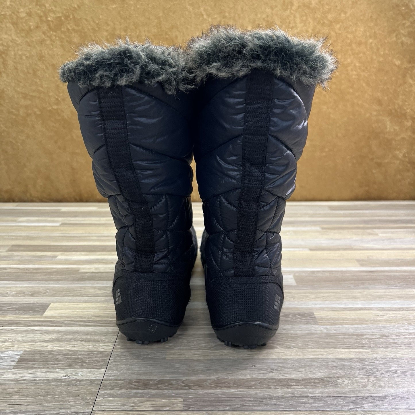 Columbia Quilted 200 gram Fur waterproof Black Winter Boot Womens 10 - JL508