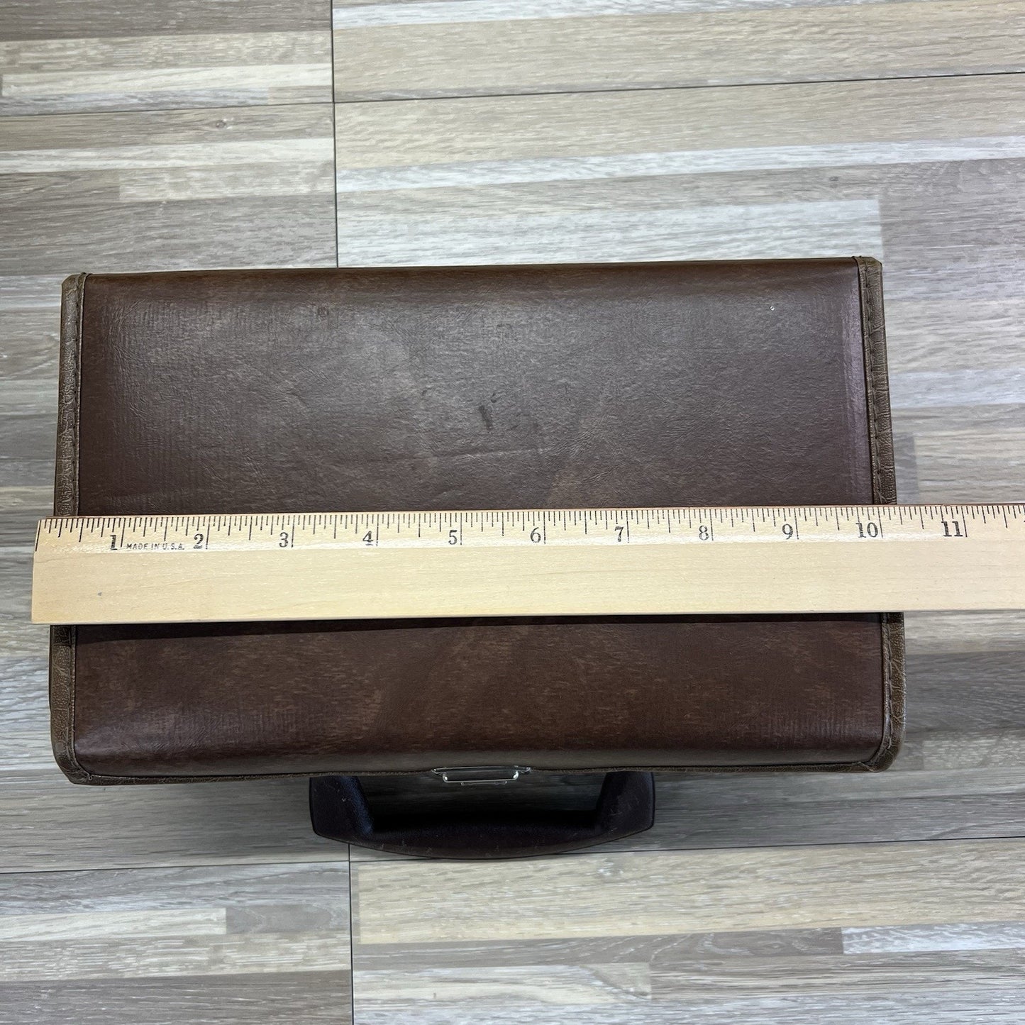 Vintage 12 Tape Cassette Tape Carrying Case - JL479