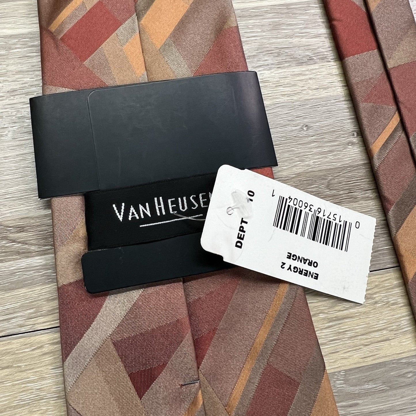 NEW Van Heusen Silk Tie Men's Necktie Energy 2 Orange Stain Resistant - JL500