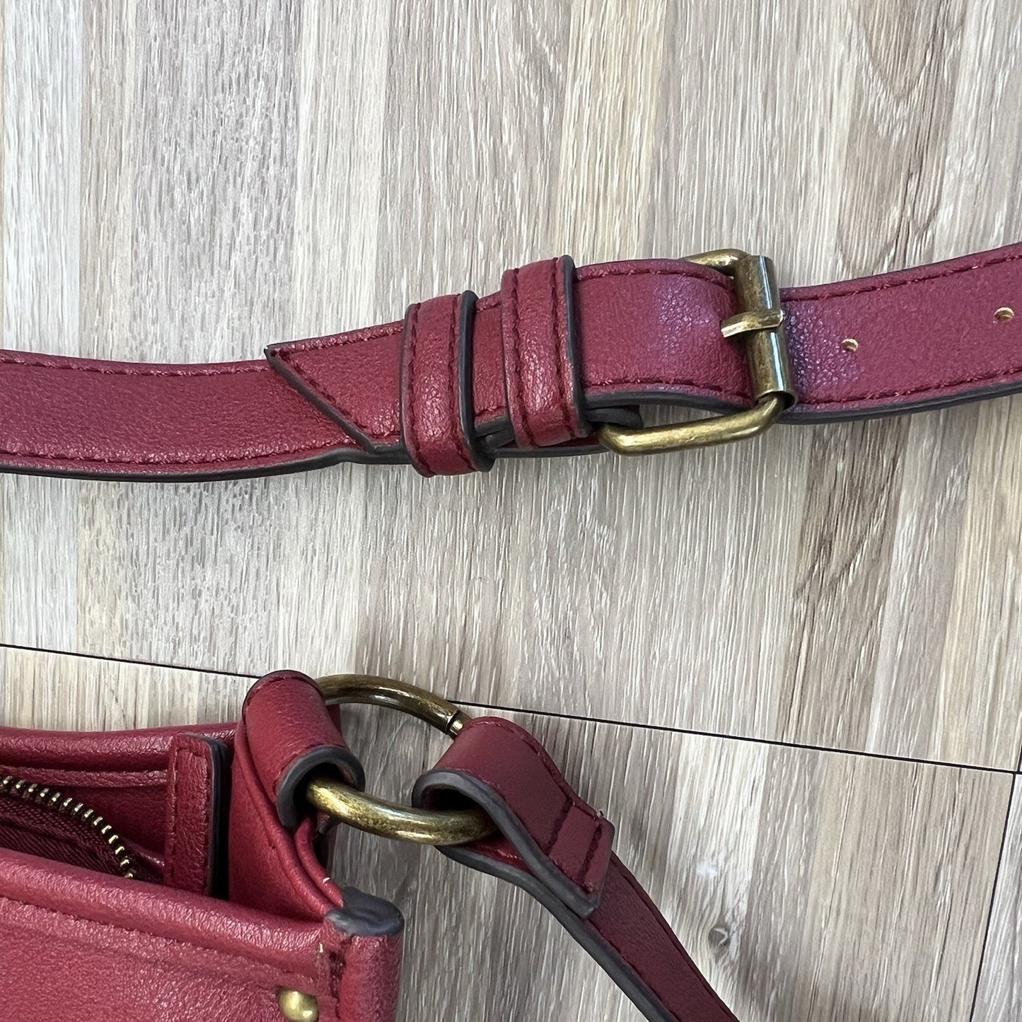 Frye and Co Handbag Crossbody Purse Maroon Vegan Leather - JL374