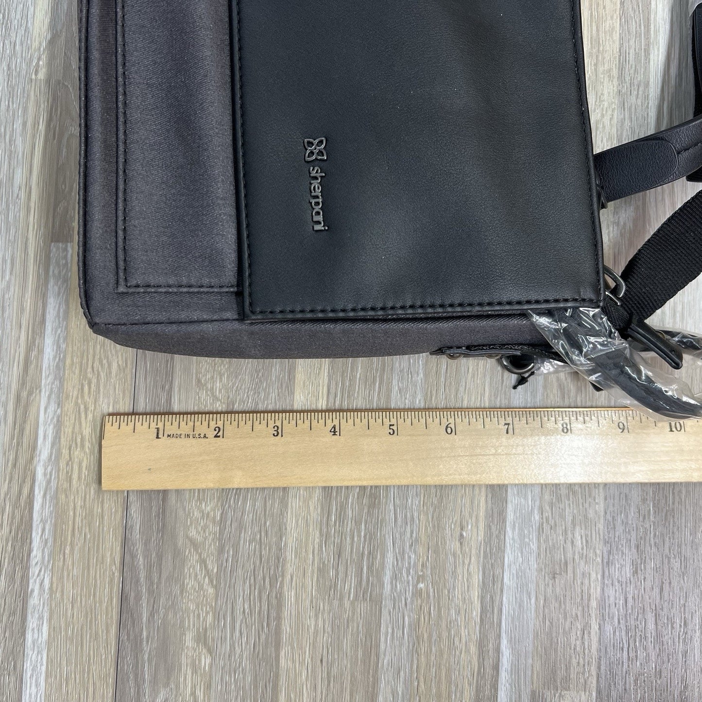 NWT Sherpani Dalia Crossbody Bag Black Adjustable Strap - JL362