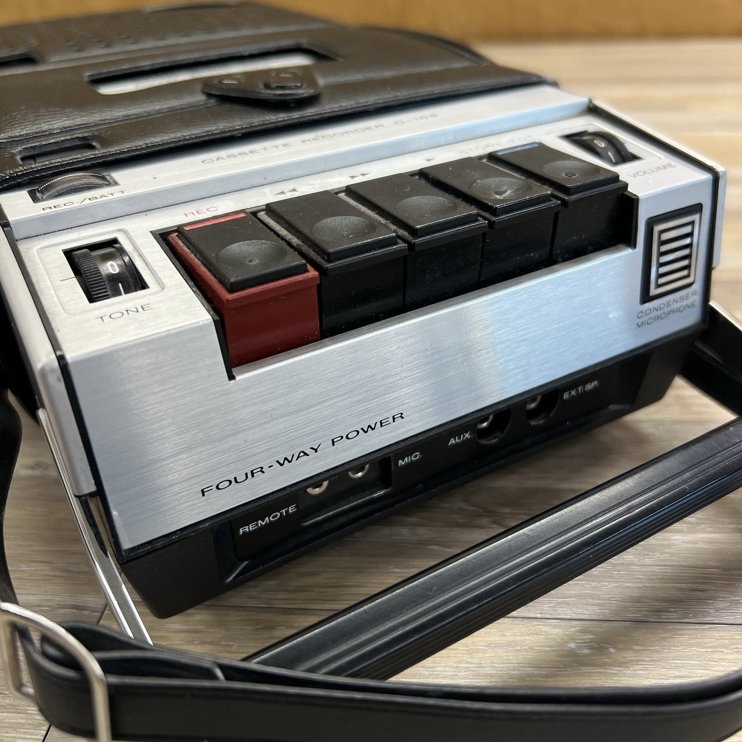 Superscope Vintage Cassette Player and Recorder C-103 with Case - JN263