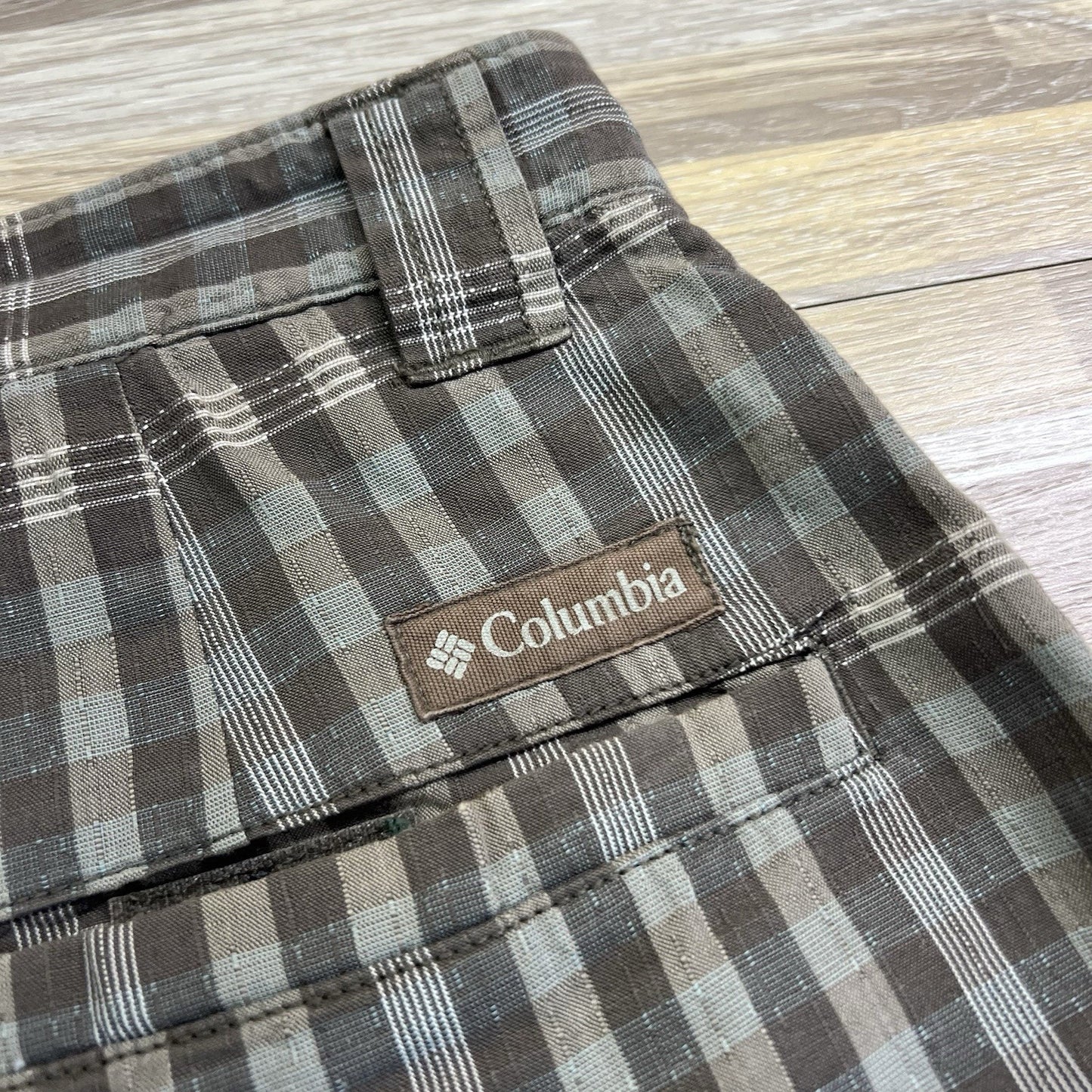 VTG Columbia Men’s Shorts Brown Plaid Chino Size 34 - JN321