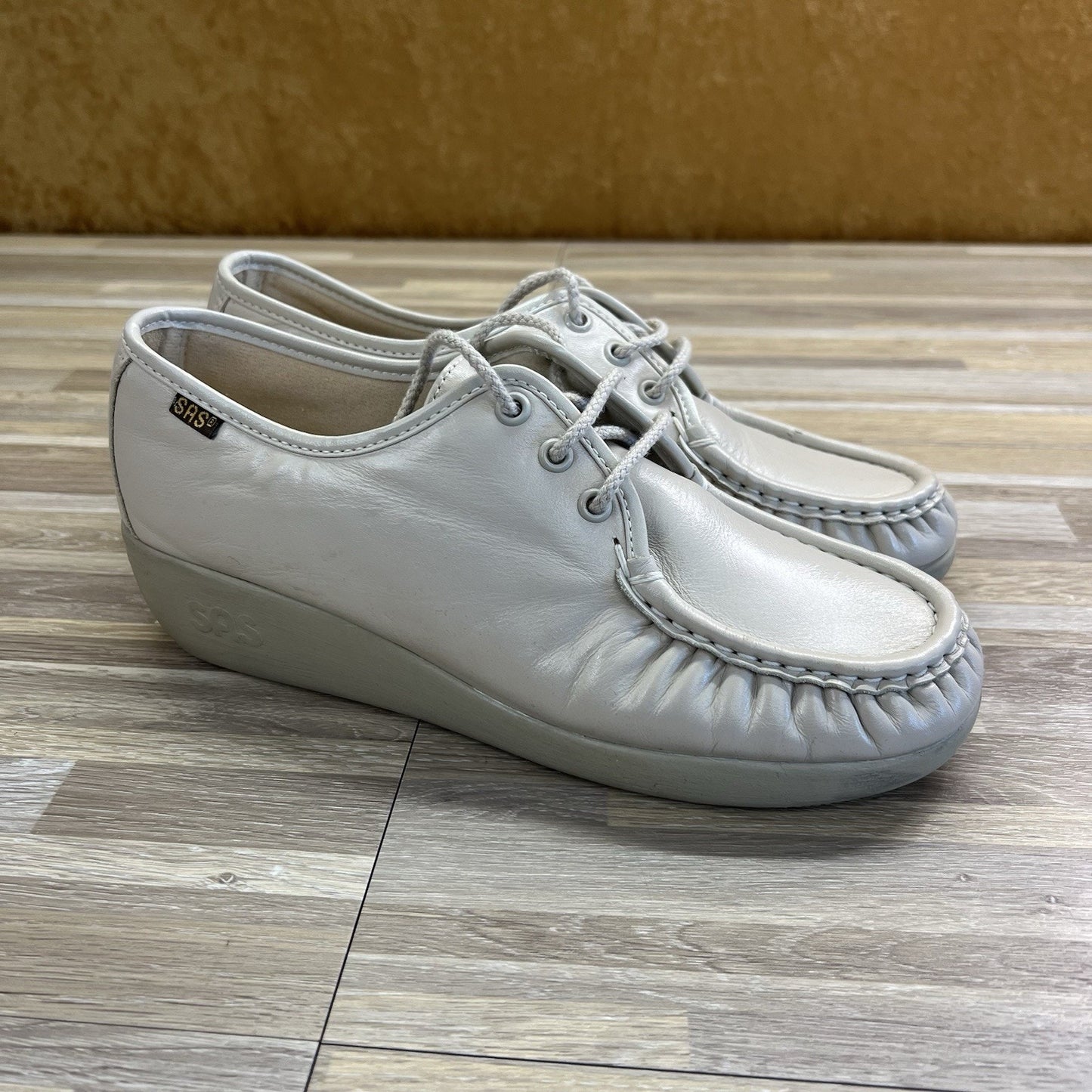 SAS Siesta Women's Comfort Oxford Loafer Moc Toe USA Beige - JL377