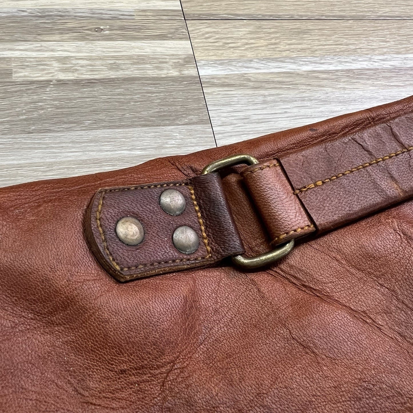 Komal's Passion Leather Messenger Bag Buckle Closure Vintage Brown - JL403