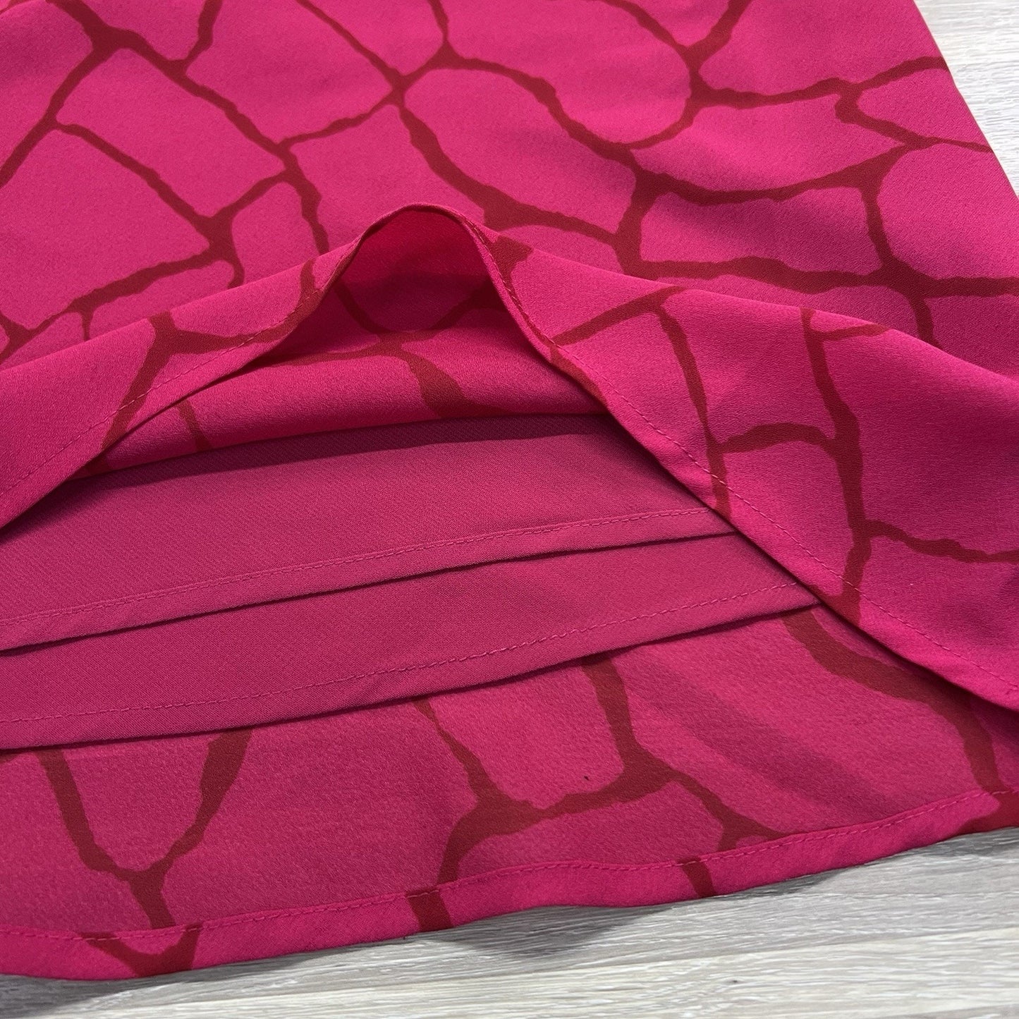 Express Polyester Skirt Giraffe Print Size Small 30 - JN282