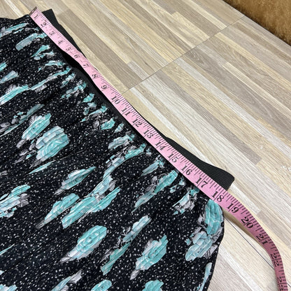 Torrid Women’s Skirt Blue Roses Maxi Size 2 Waist 36 - JN279