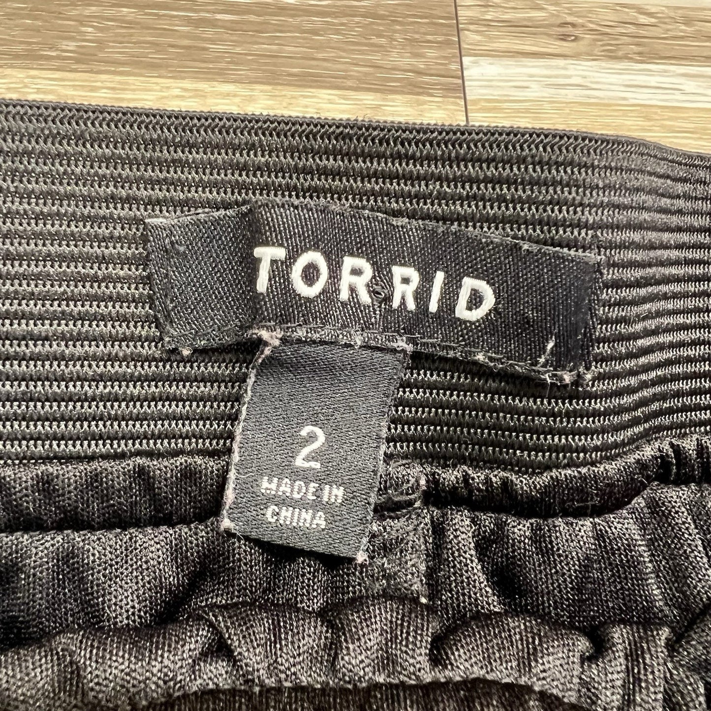 Torrid Women’s Skirt Blue Roses Maxi Size 2 Waist 36 - JN279