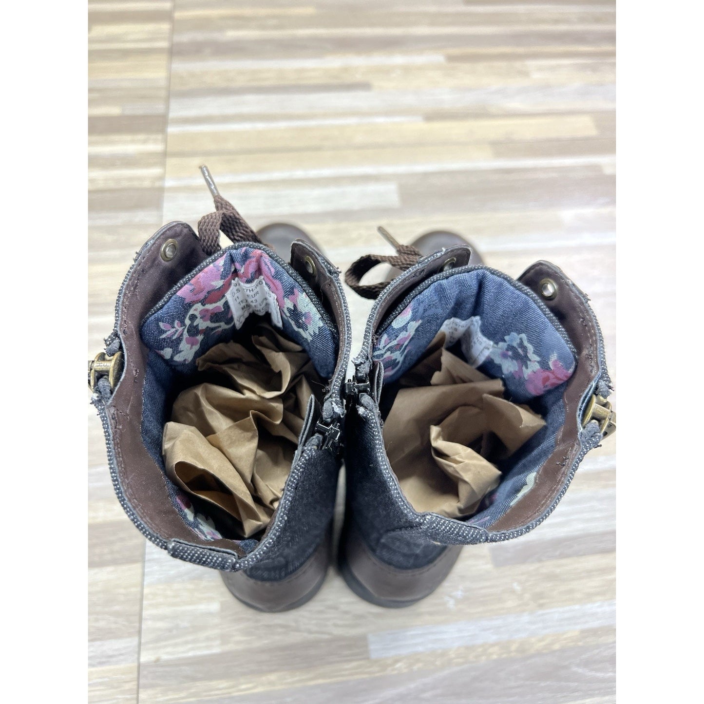 Levi's Boots Women Size 11 Denim Combat Style Lace Up Side Zip Shoe - 20D693