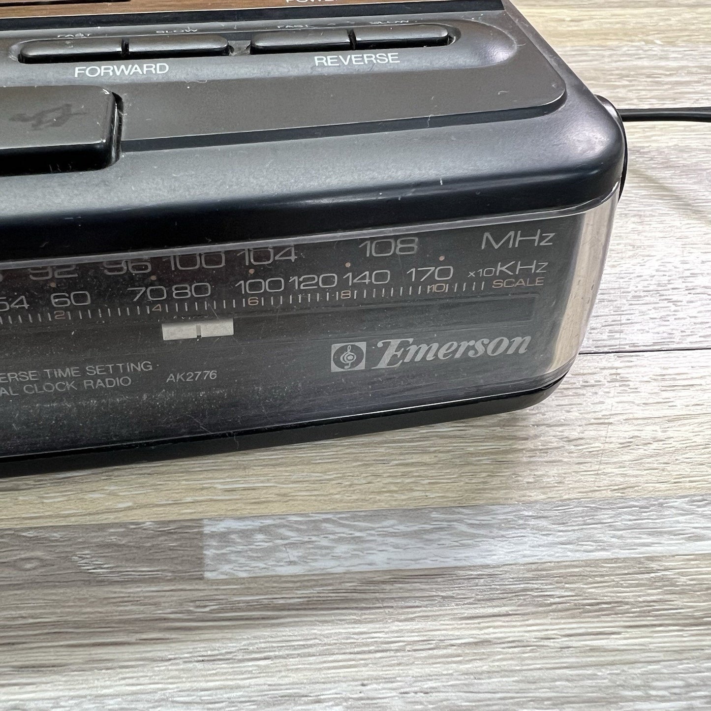 VTG 90s Era Emerson AM/FM Clock Radio Alarm AK2776 Wood Grain Tested WORKS 5D715
