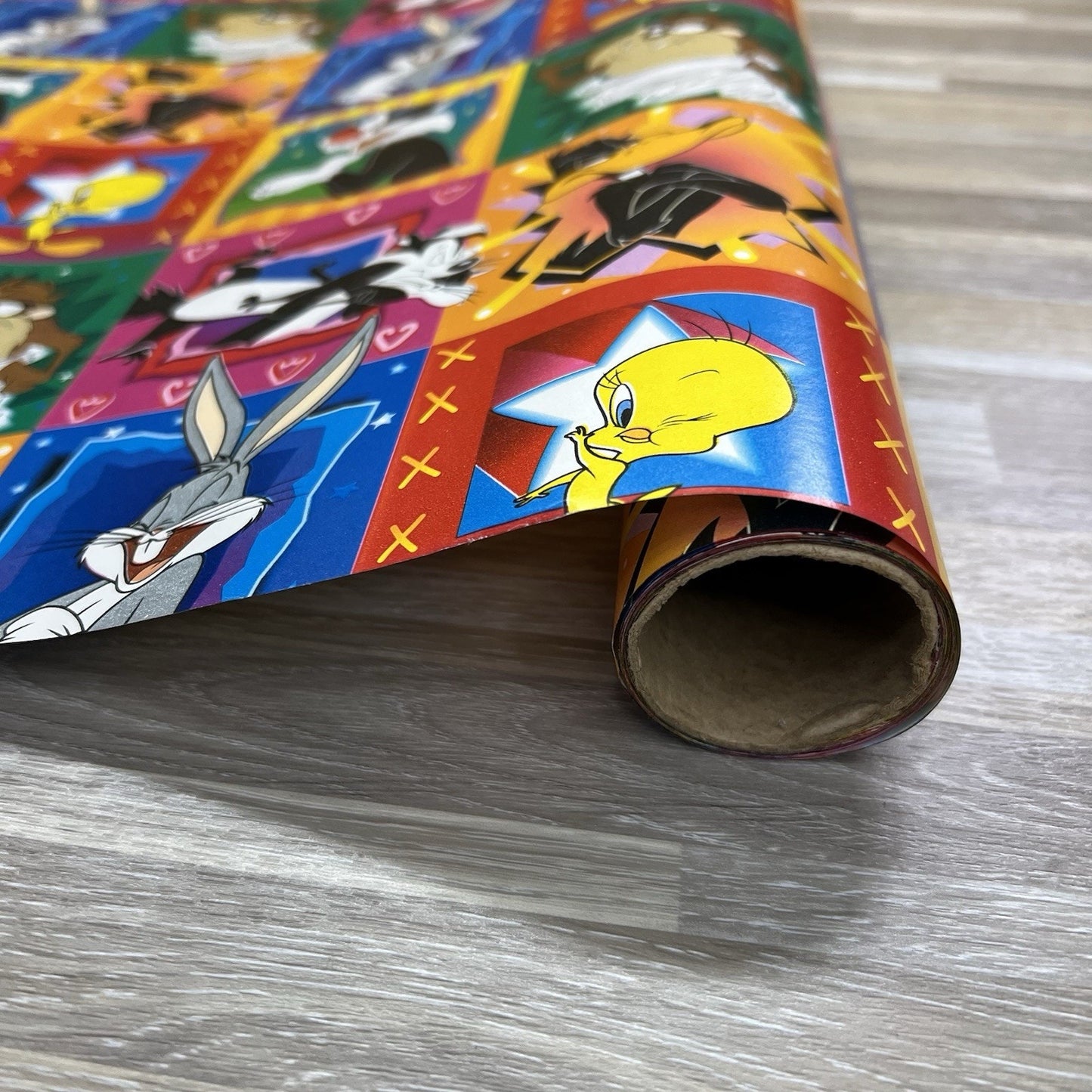 Vtg LOONEY TUNES Wrapping Paper Warner Bros Bugs Bunny Tweety Taz 1997 - D694