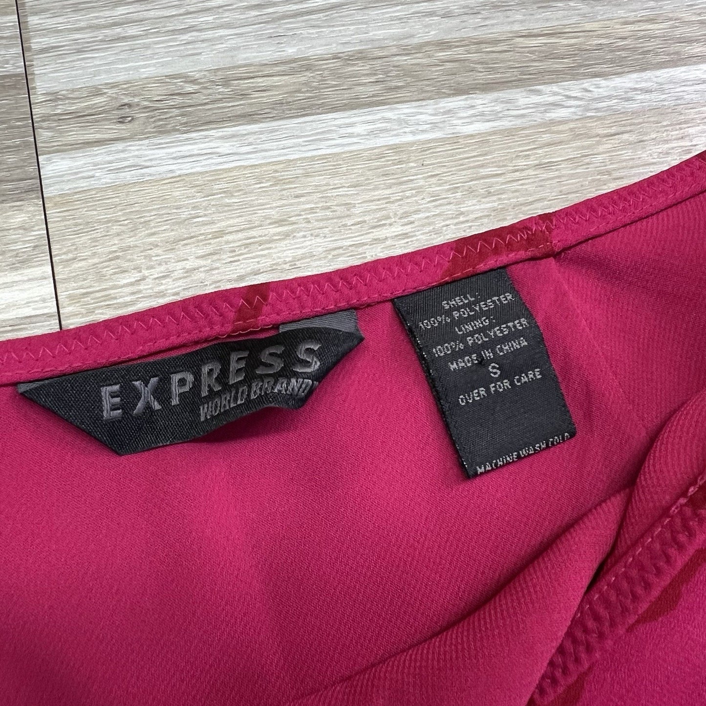 Express Polyester Skirt Giraffe Print Size Small 30 - JN282