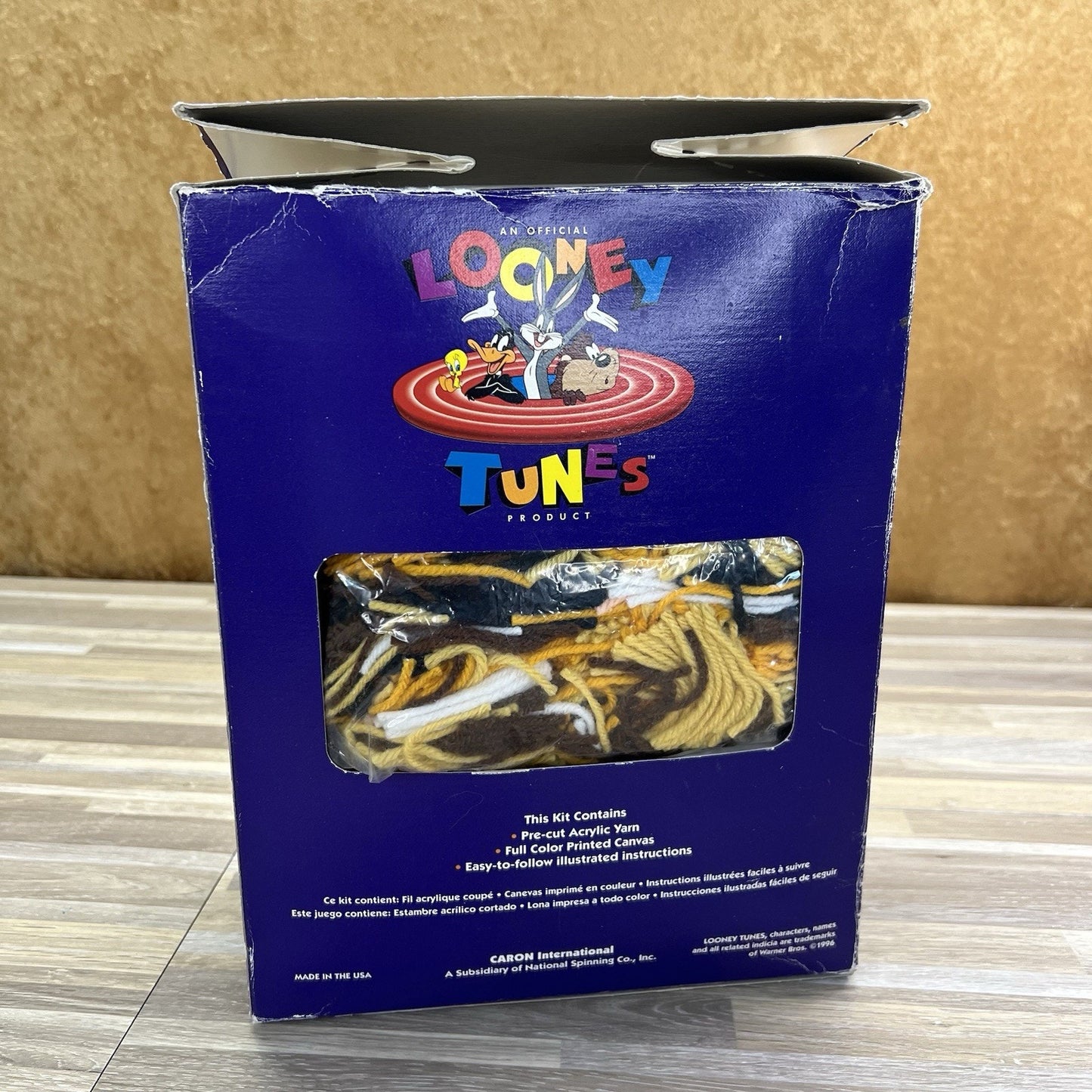 VTG Rare 1994 Caron LOONEY TUNES Taz Latch Hook Kit Huge 30" x 20" 90s - 5D725