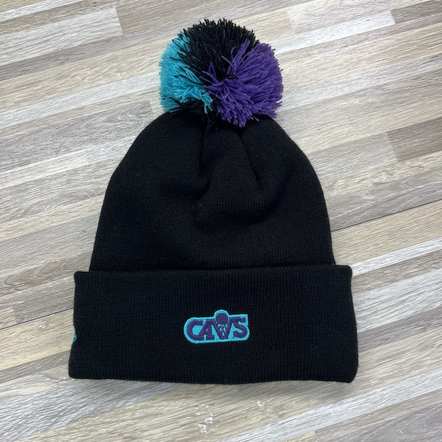 New Era Cavs Cavaliers Beanie Stocking Hat Hardwood Classics Pom Pom - 2D695