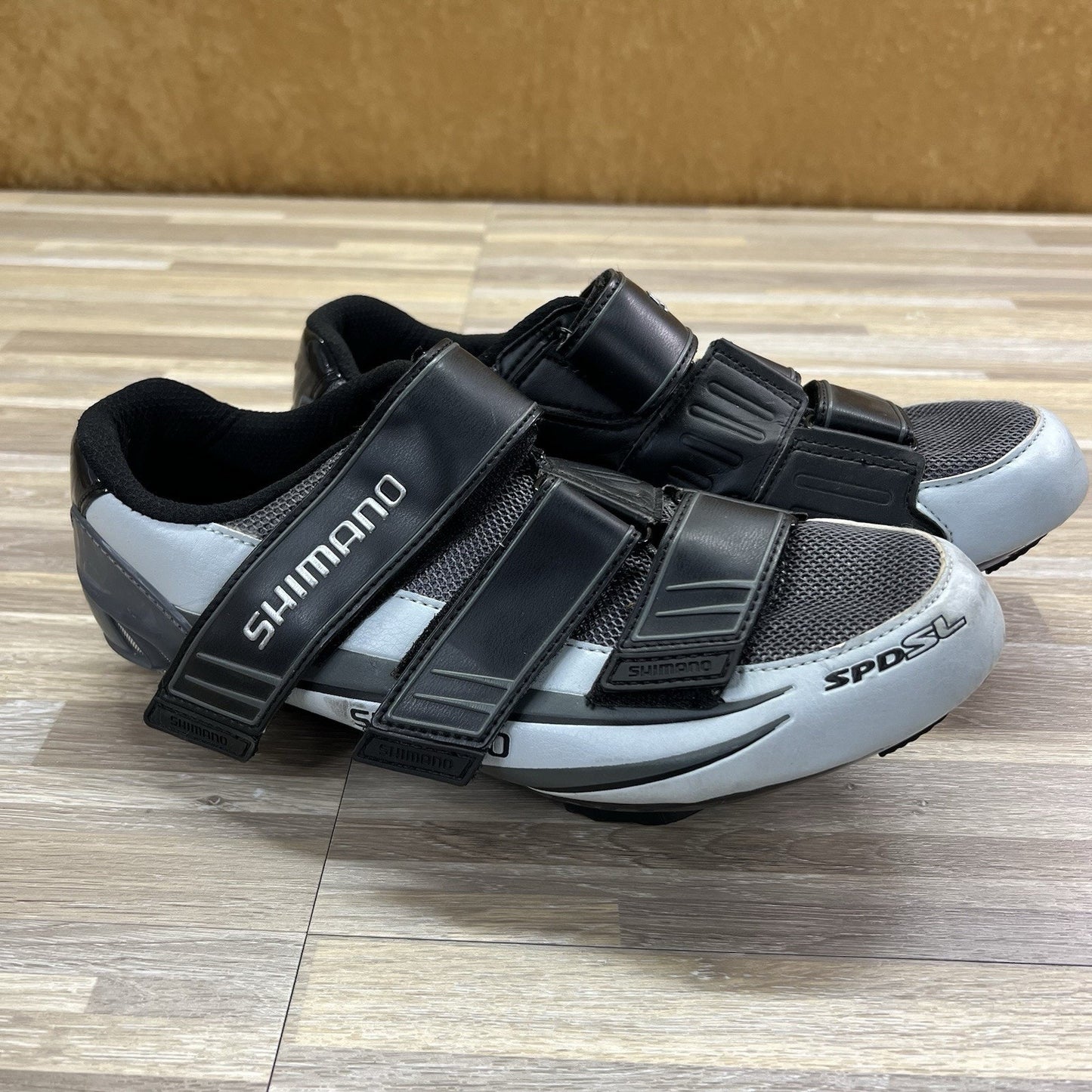 Shimano SPD SL SH-R098W Cycling Shoes Size 7.5 - JN297