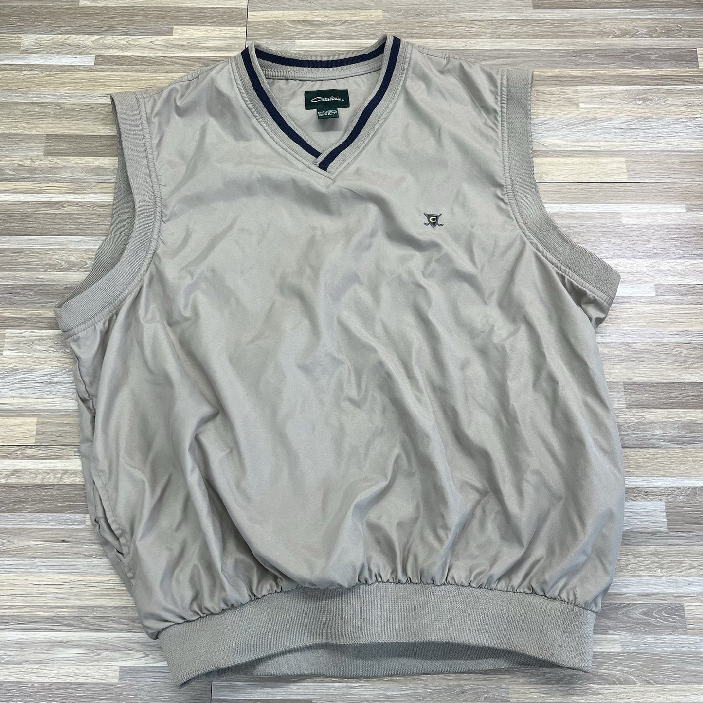 VTG Catalina Men’s Golf Vest Size Large L Made In Qatar - 5O641