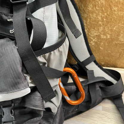 Teton Sports Summit 2800 Lightweight Hiking Daypack Padded - JN285