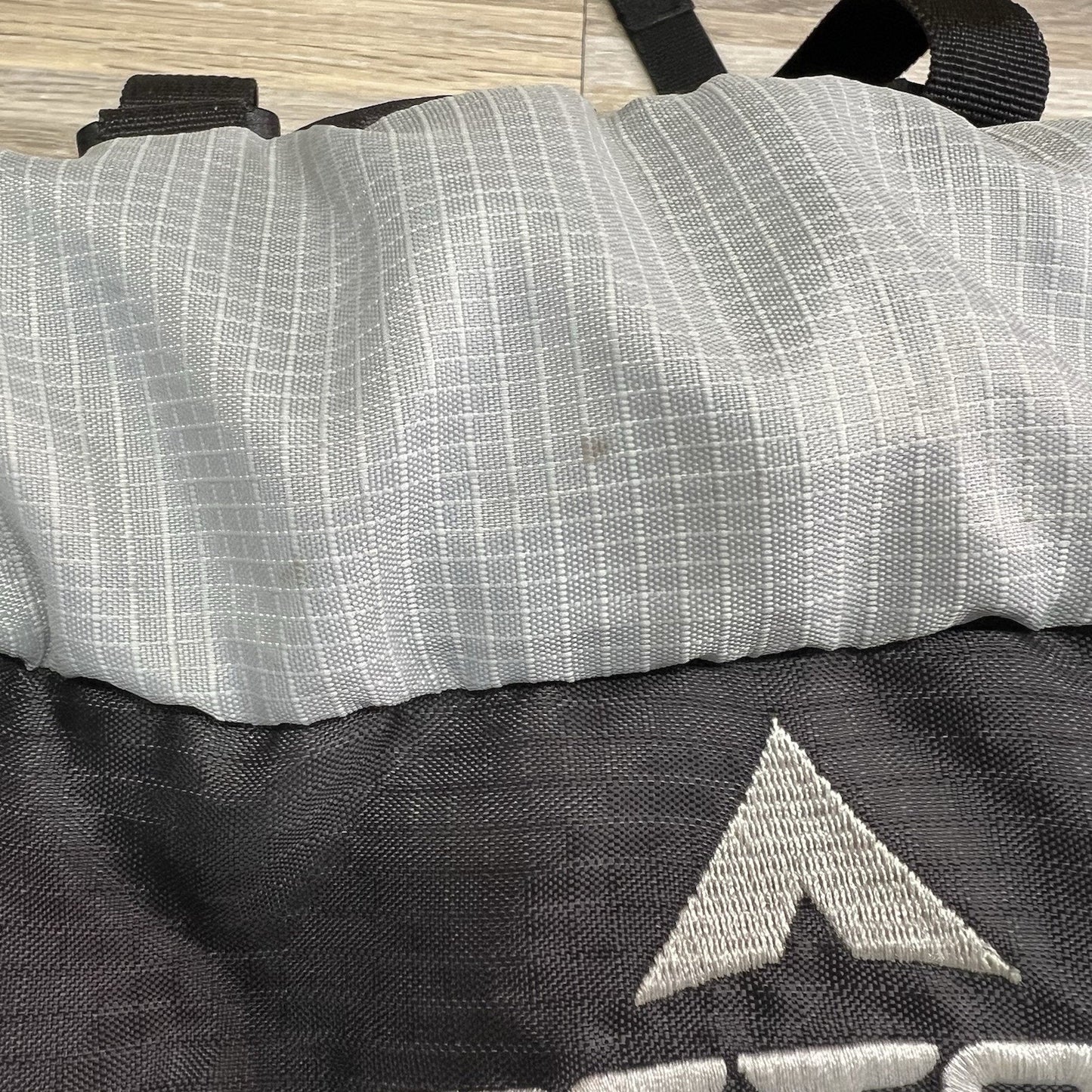 Teton Sports Summit 2800 Lightweight Hiking Daypack Padded - JN285