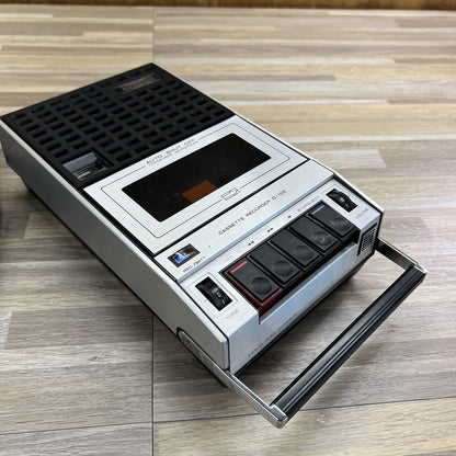 Superscope Vintage Cassette Player and Recorder C-103 with Case - JN263
