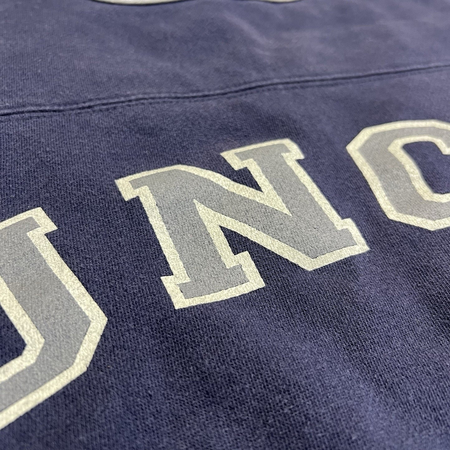 VTG 90’s UNCG Collegiate Sweatshirt North Carolina Greensboro L/XL - 0N679