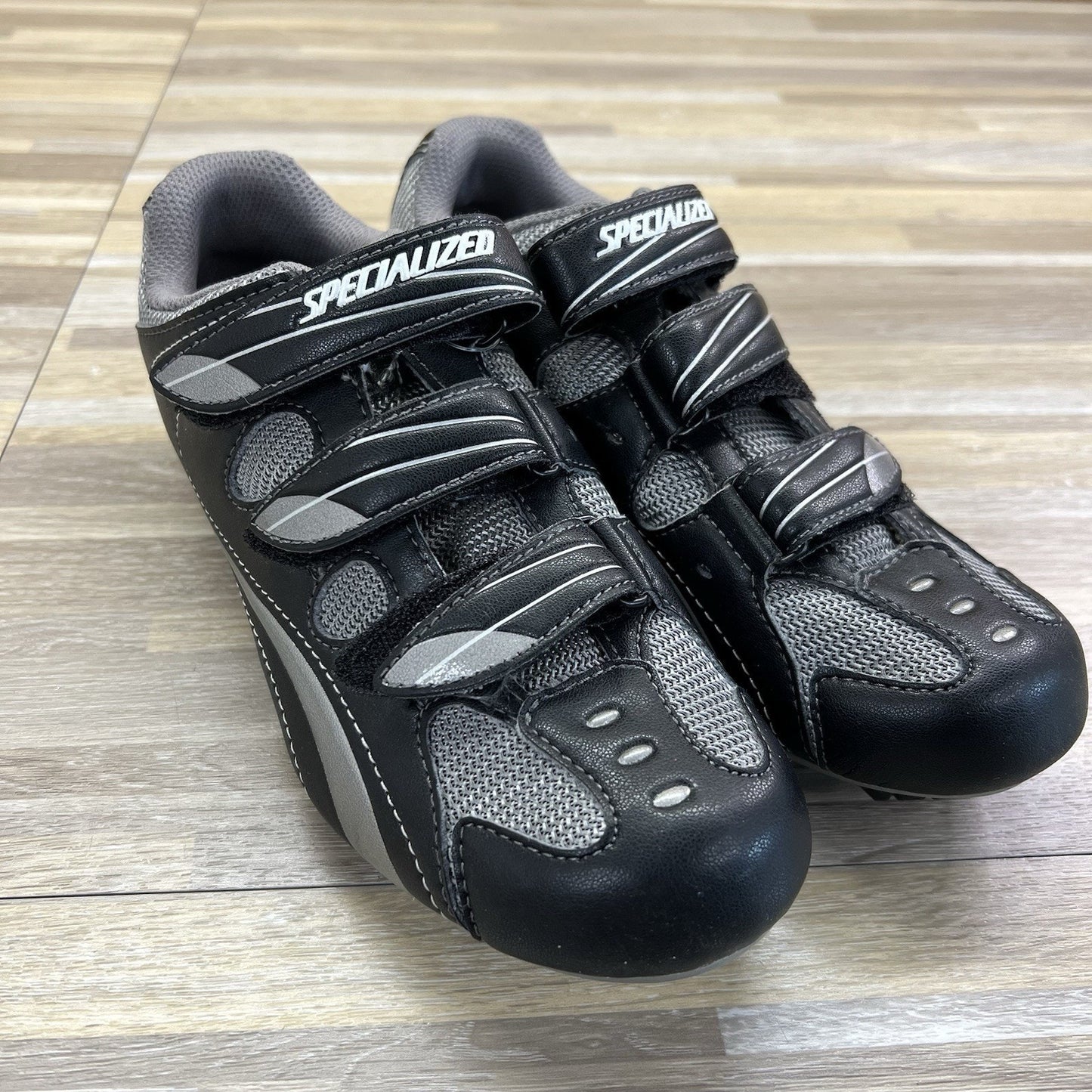 NWOT Specialized Spirita RD Women Cycling Shoes Size 7 Black Grey Clip On -8O645